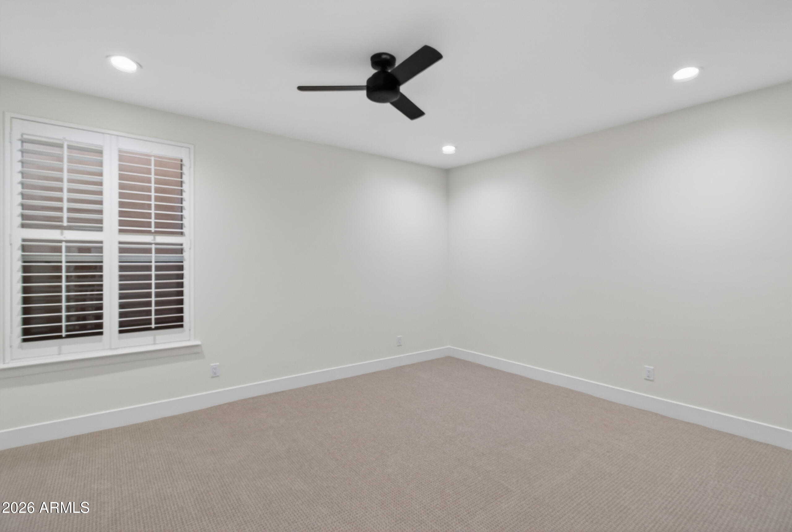 2677 E QUEEN CREEK Road