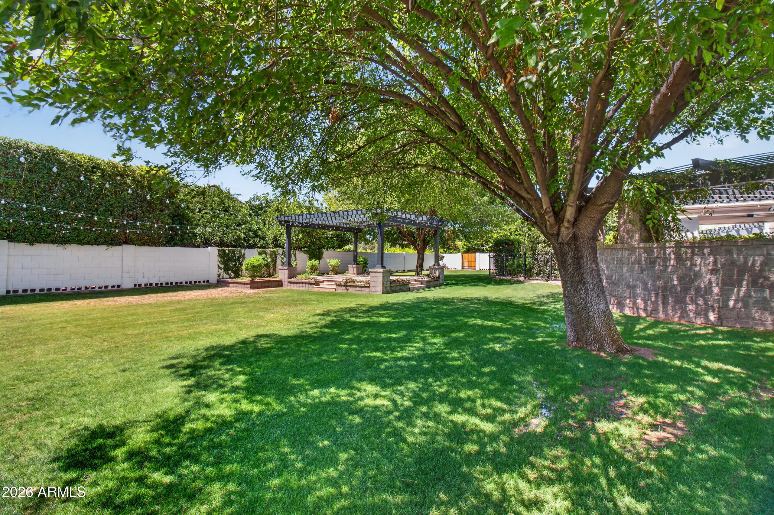 2677 E QUEEN CREEK Road