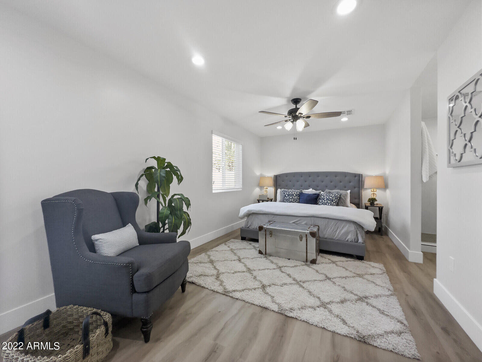 3440 E LAUREL Lane