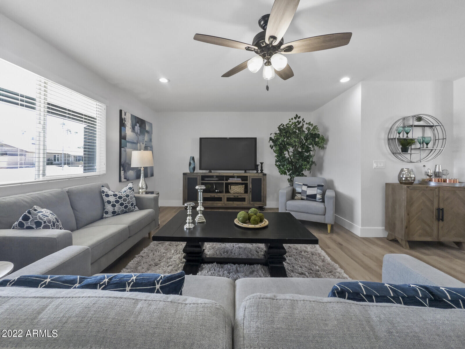 3440 E LAUREL Lane