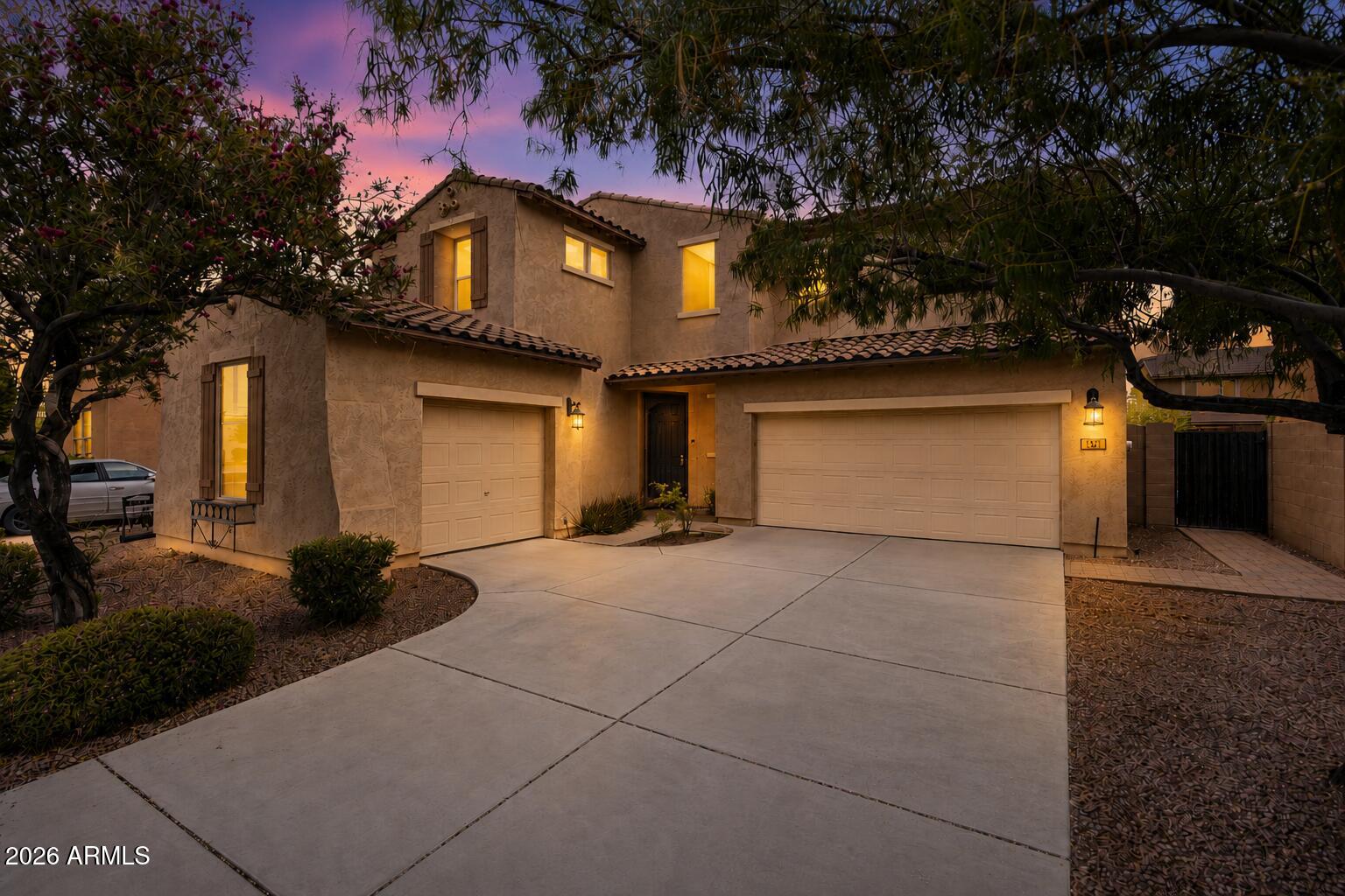 1471 E FLAMINGO Way