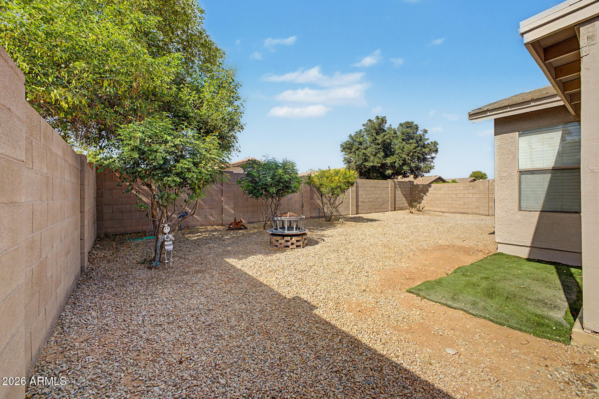 42322 W OAKLAND Drive