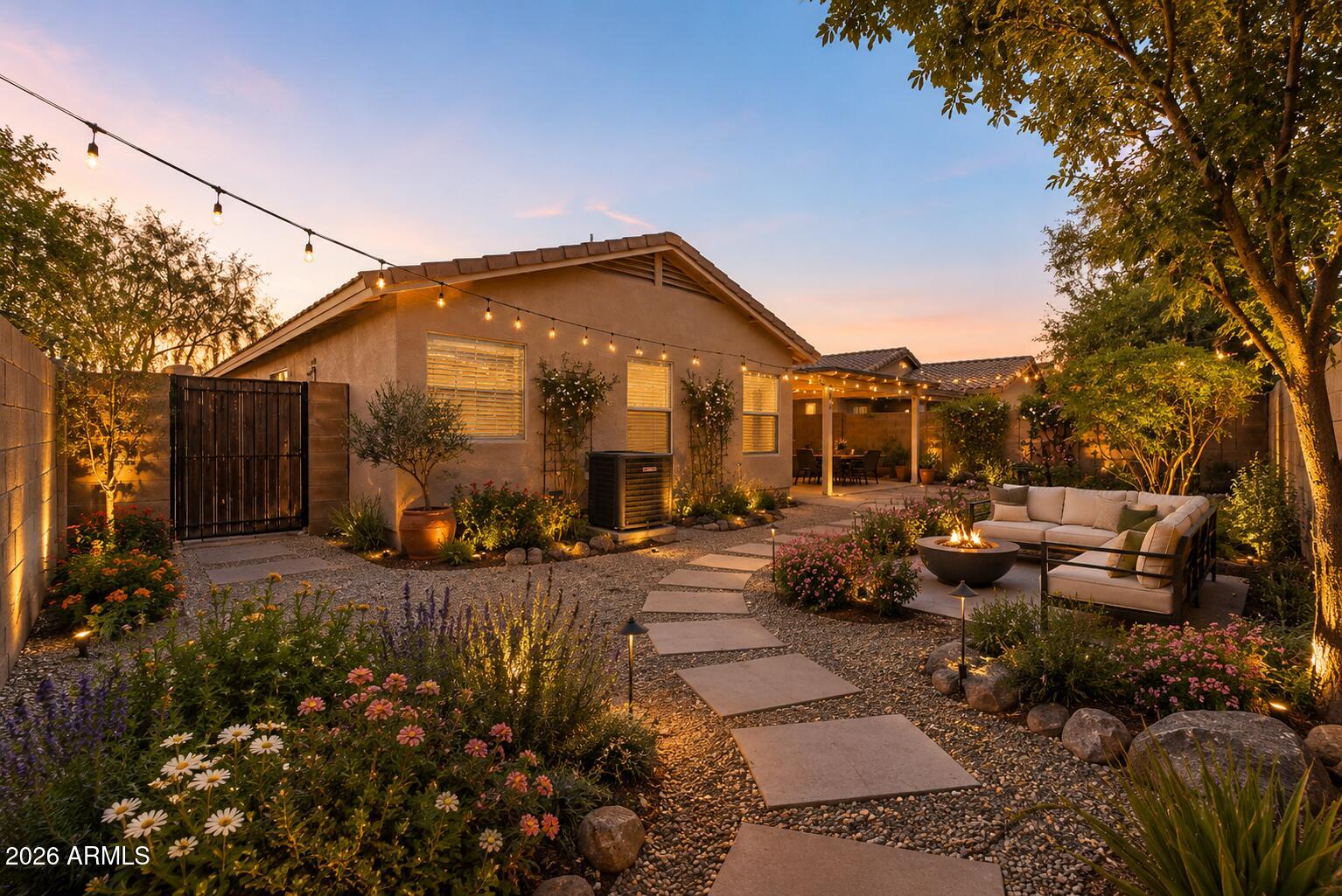 42322 W OAKLAND Drive