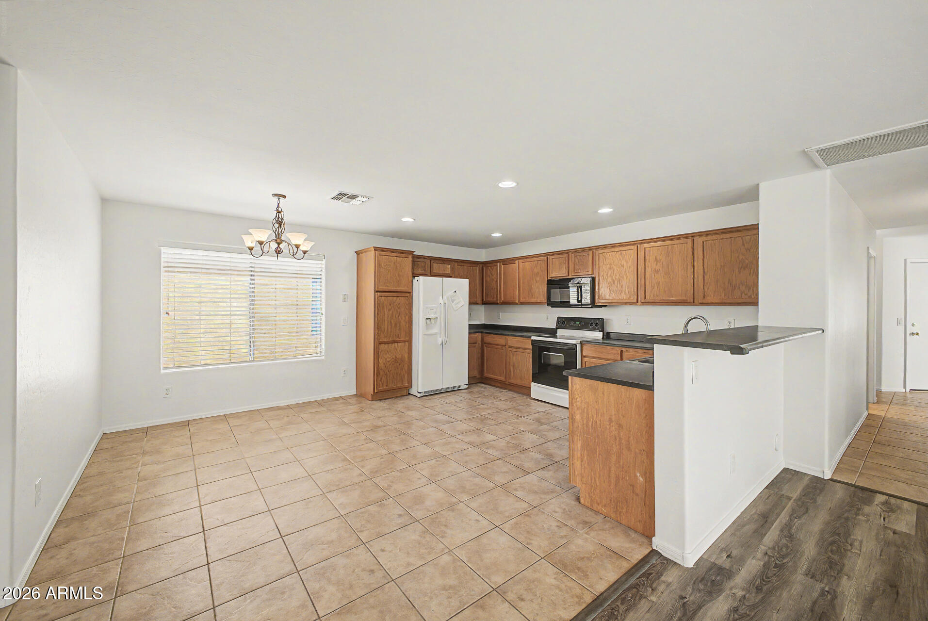 42322 W OAKLAND Drive