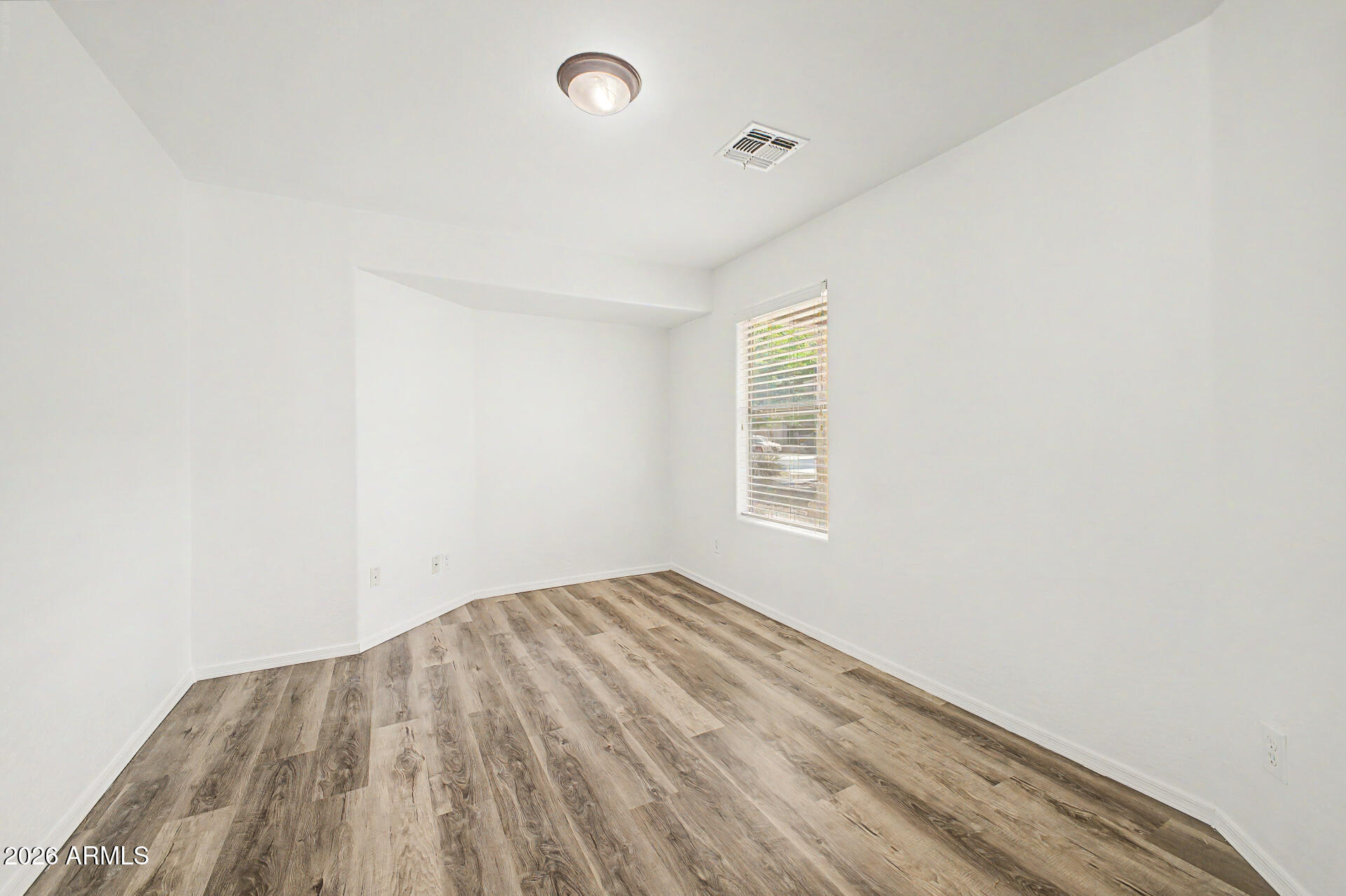 42322 W OAKLAND Drive