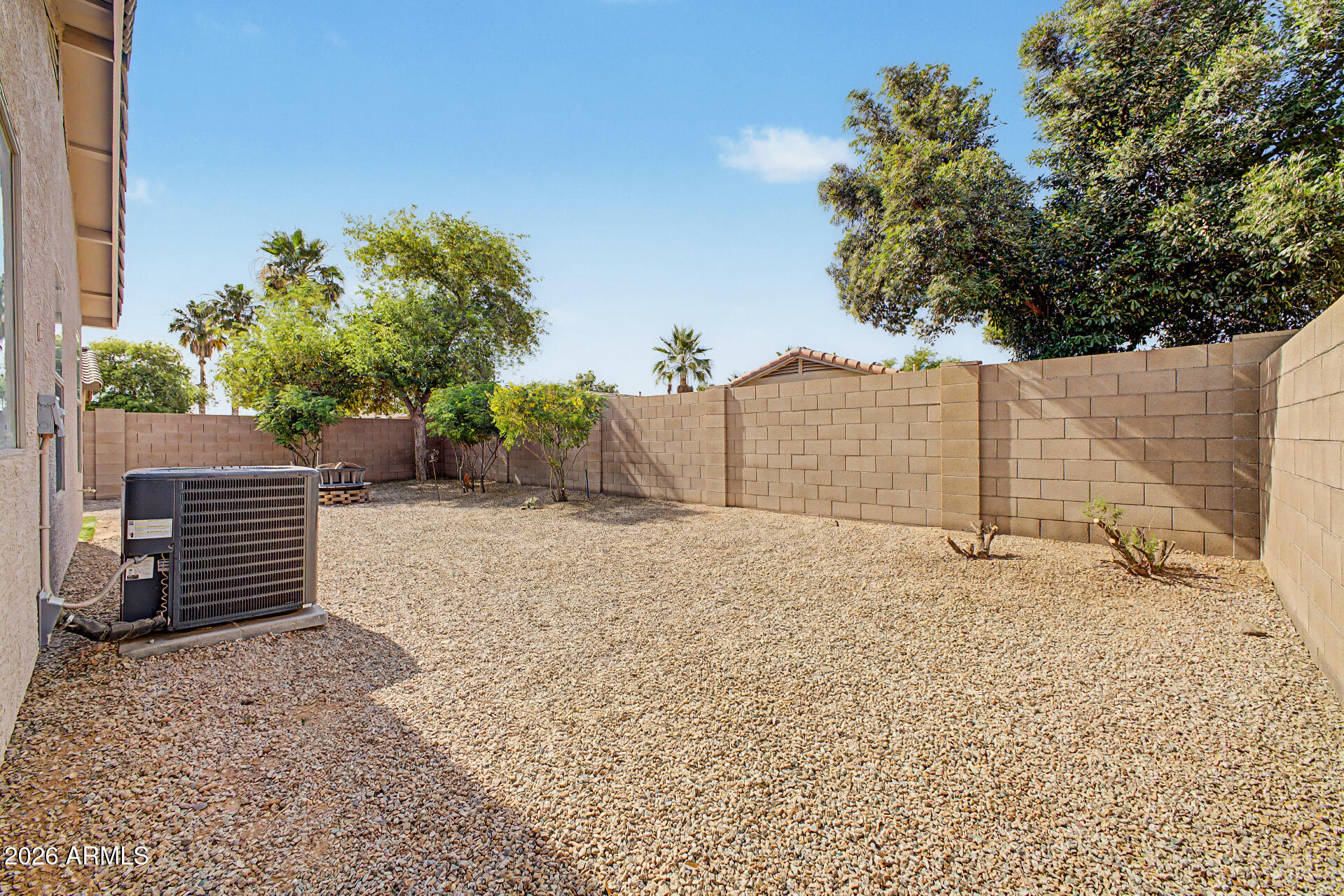 42322 W OAKLAND Drive
