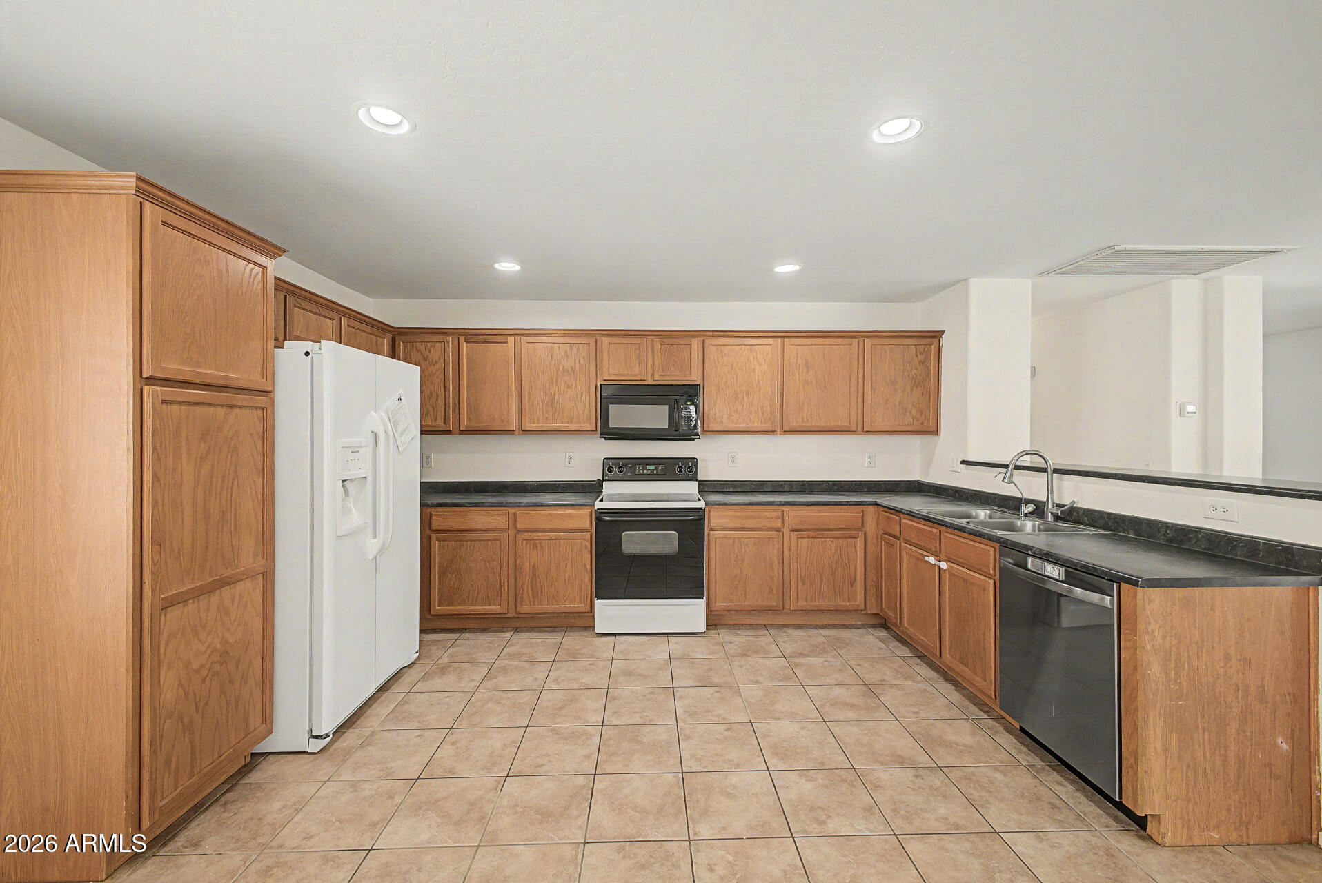 42322 W OAKLAND Drive