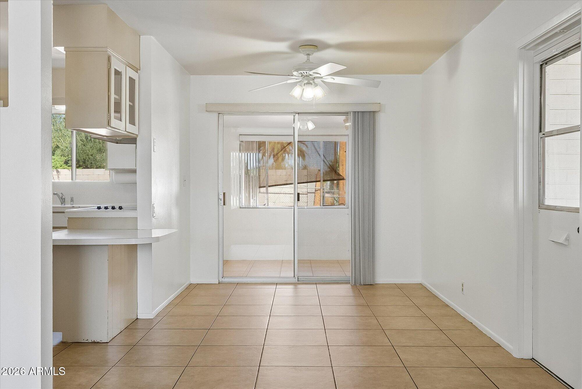517 N 53RD Place