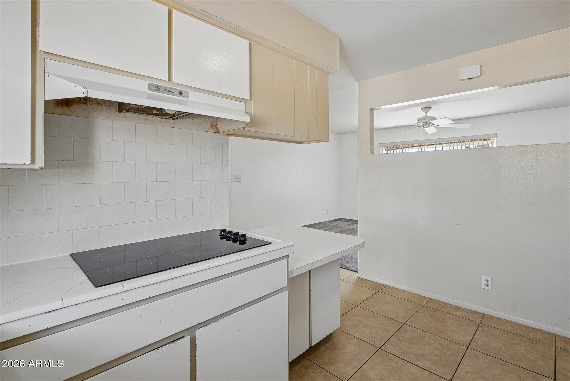 517 N 53RD Place
