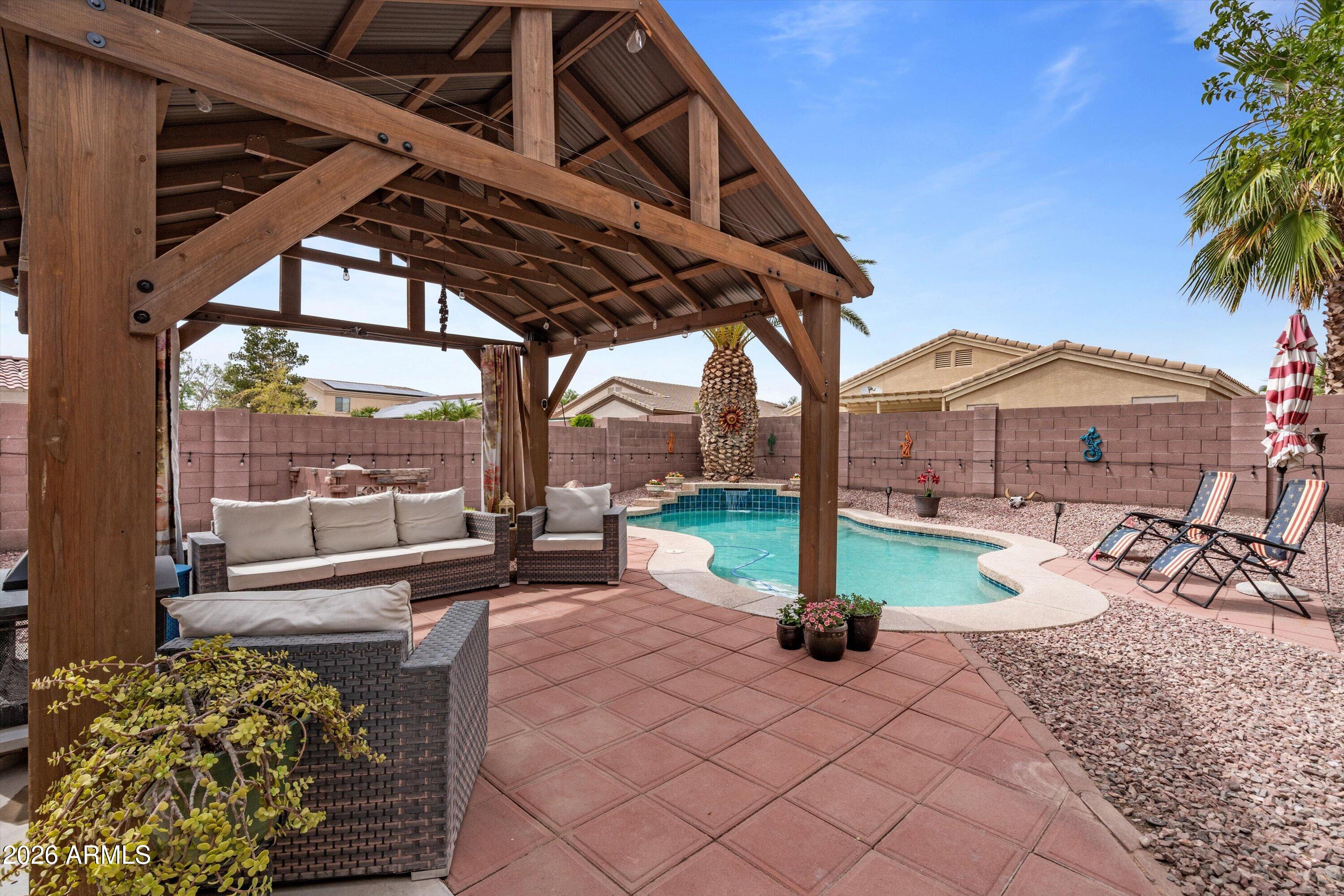 566 W COBBLESTONE Court