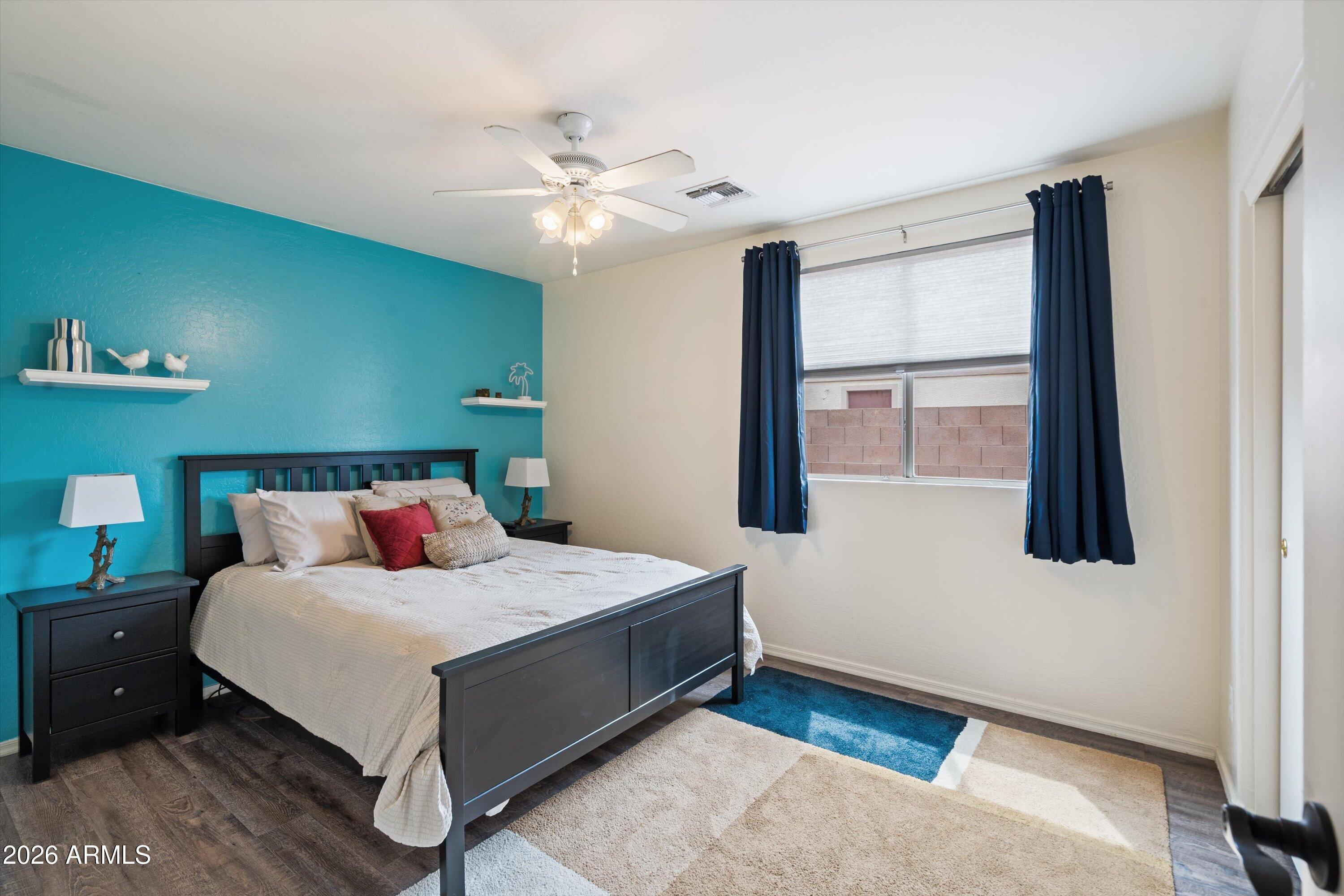 566 W COBBLESTONE Court
