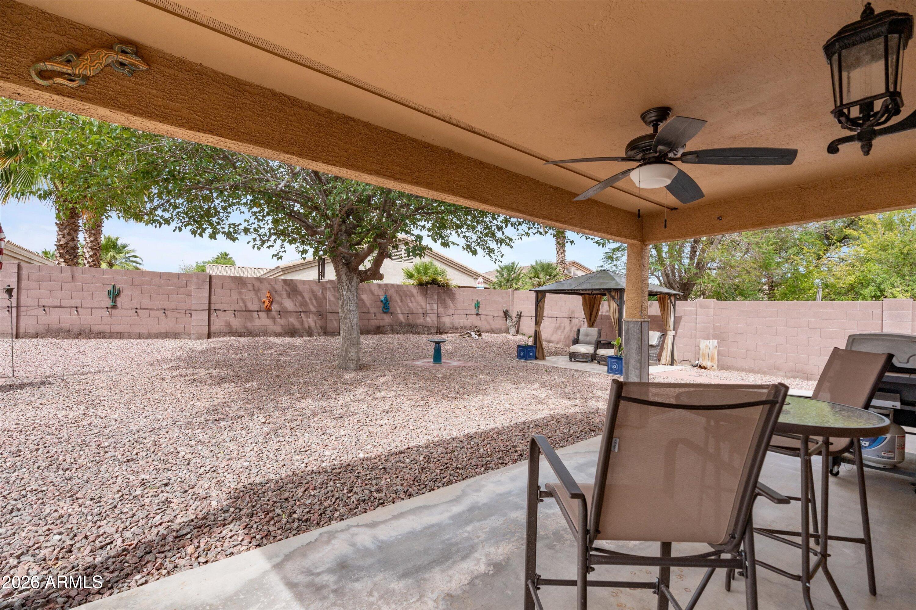 566 W COBBLESTONE Court