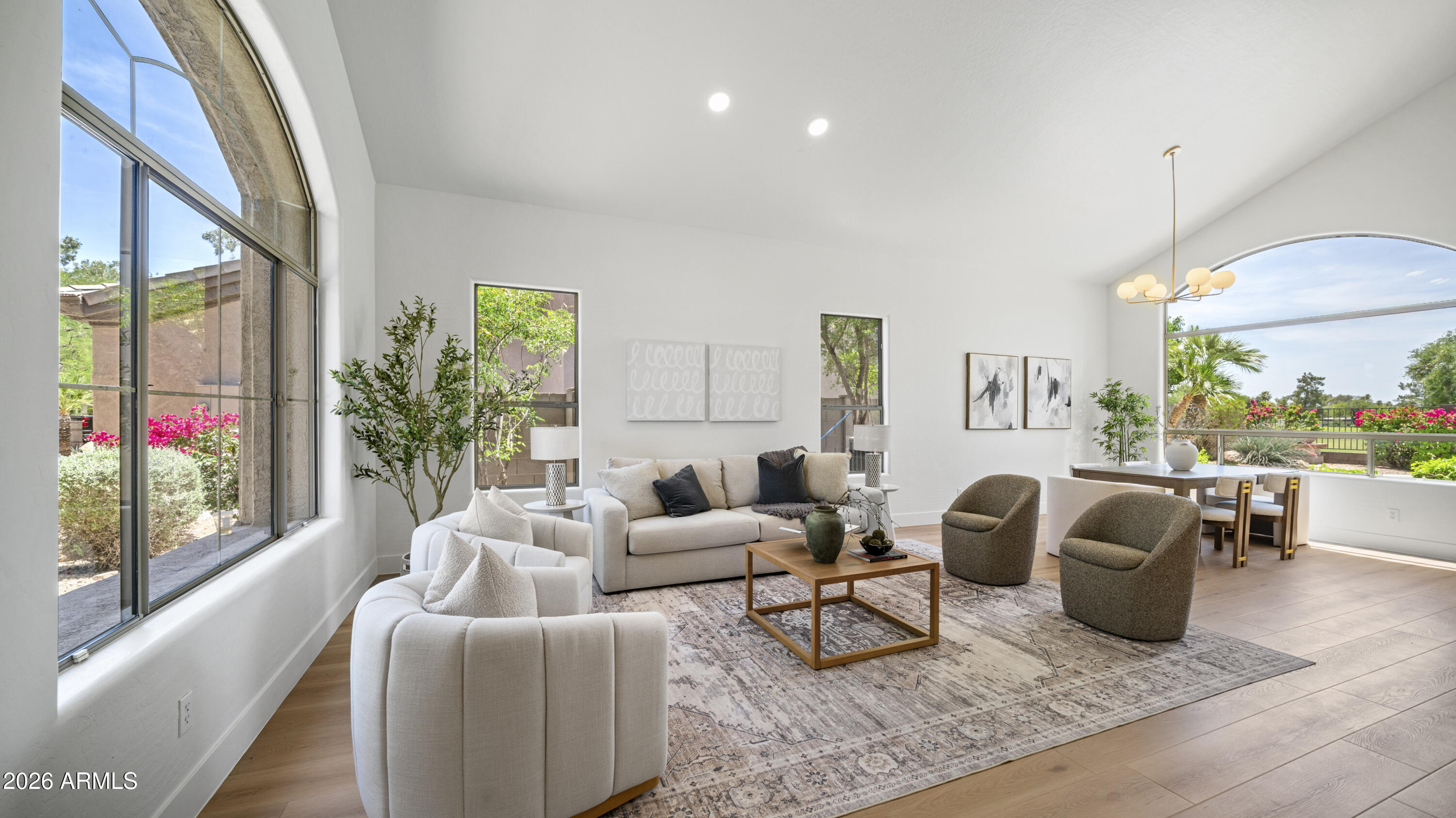 6639 E GELDING Drive
