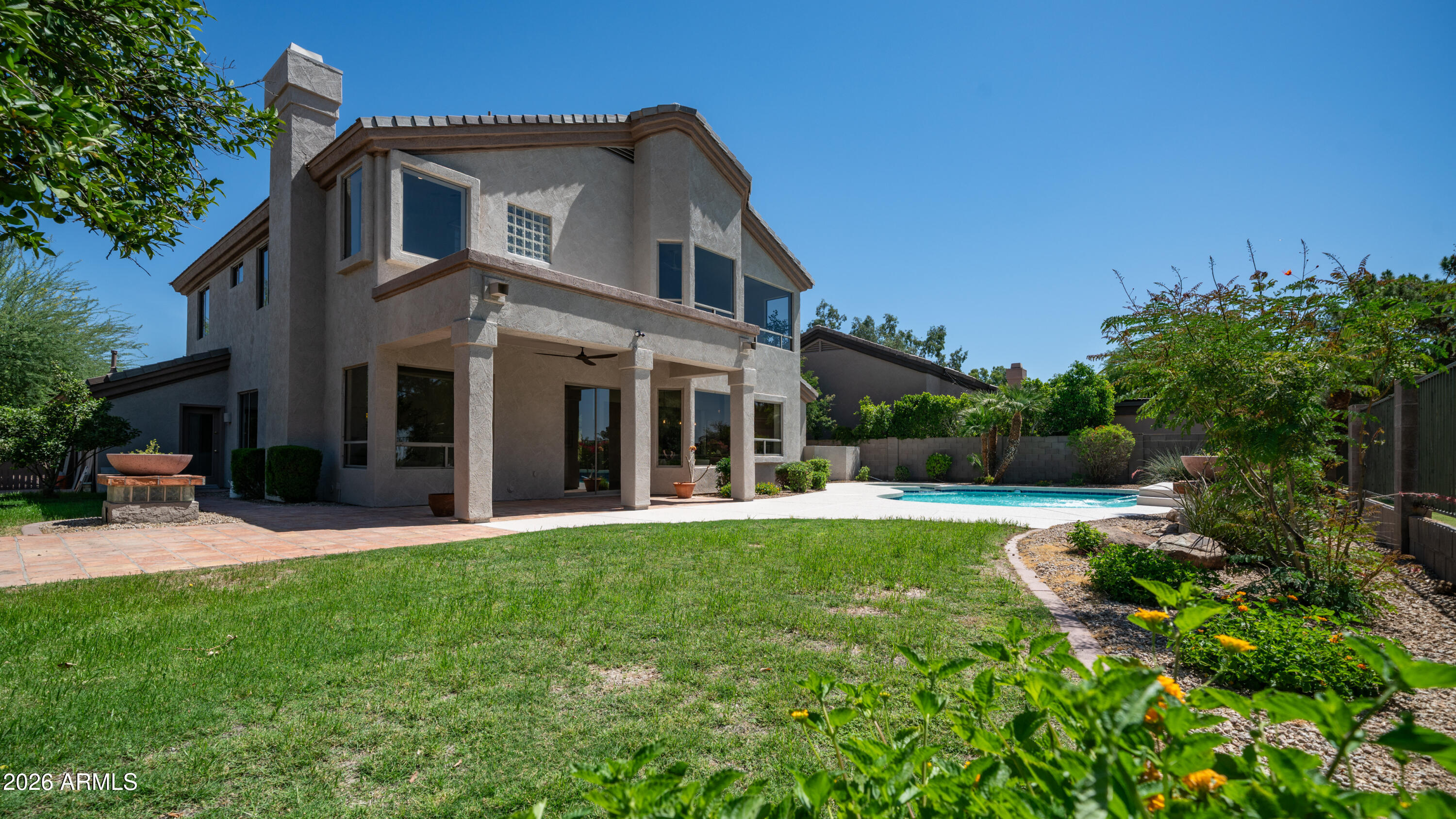 6639 E GELDING Drive