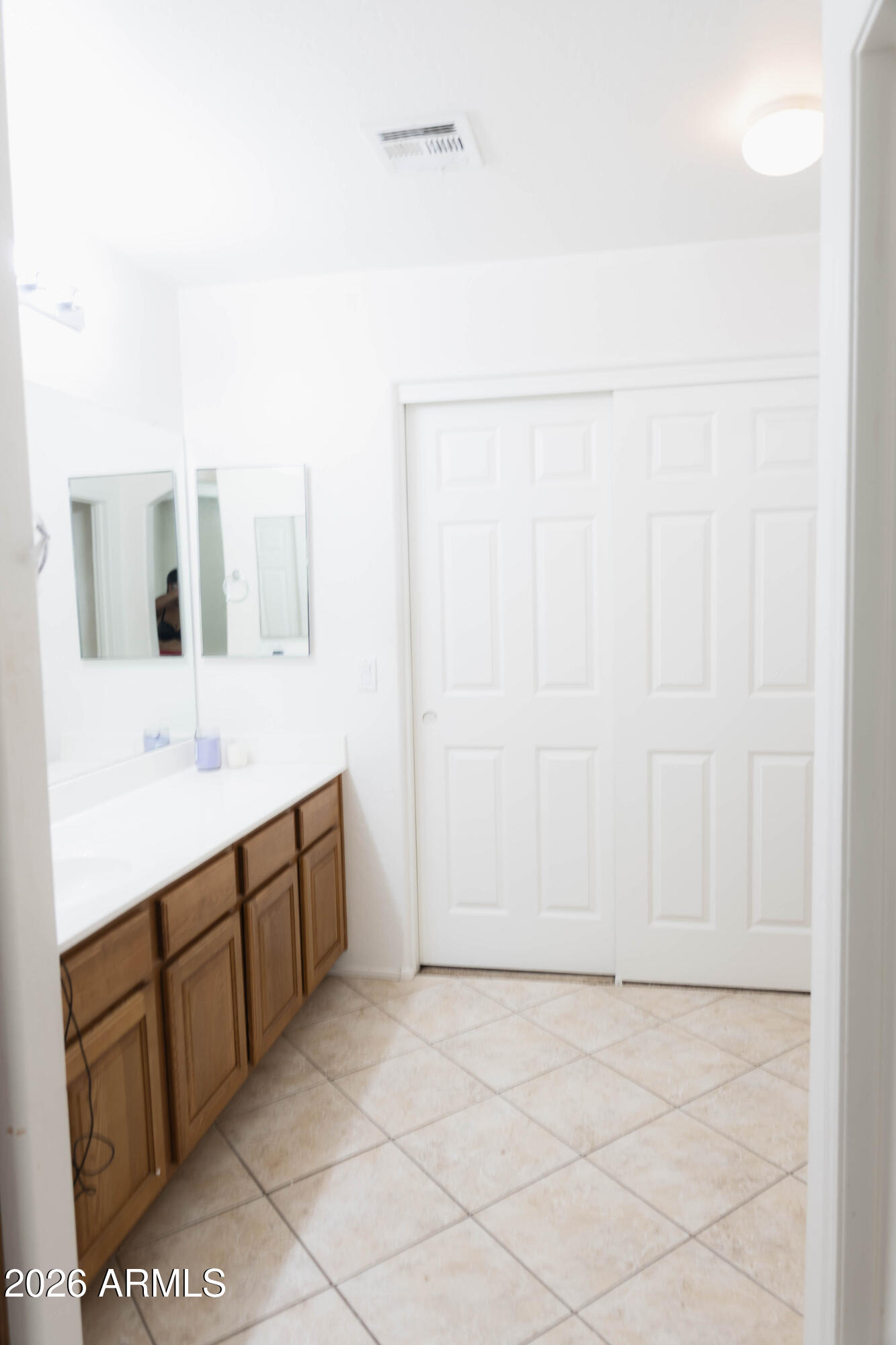 372 S 16TH Street