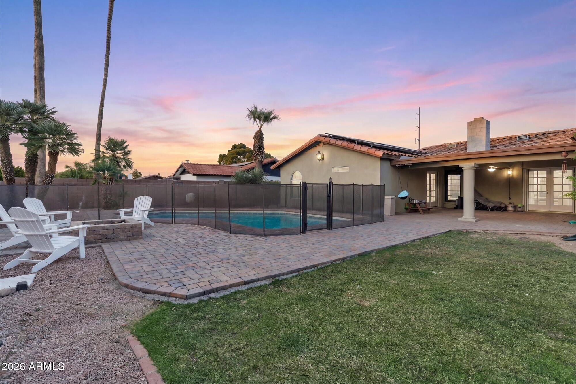 15834 N 6TH Place