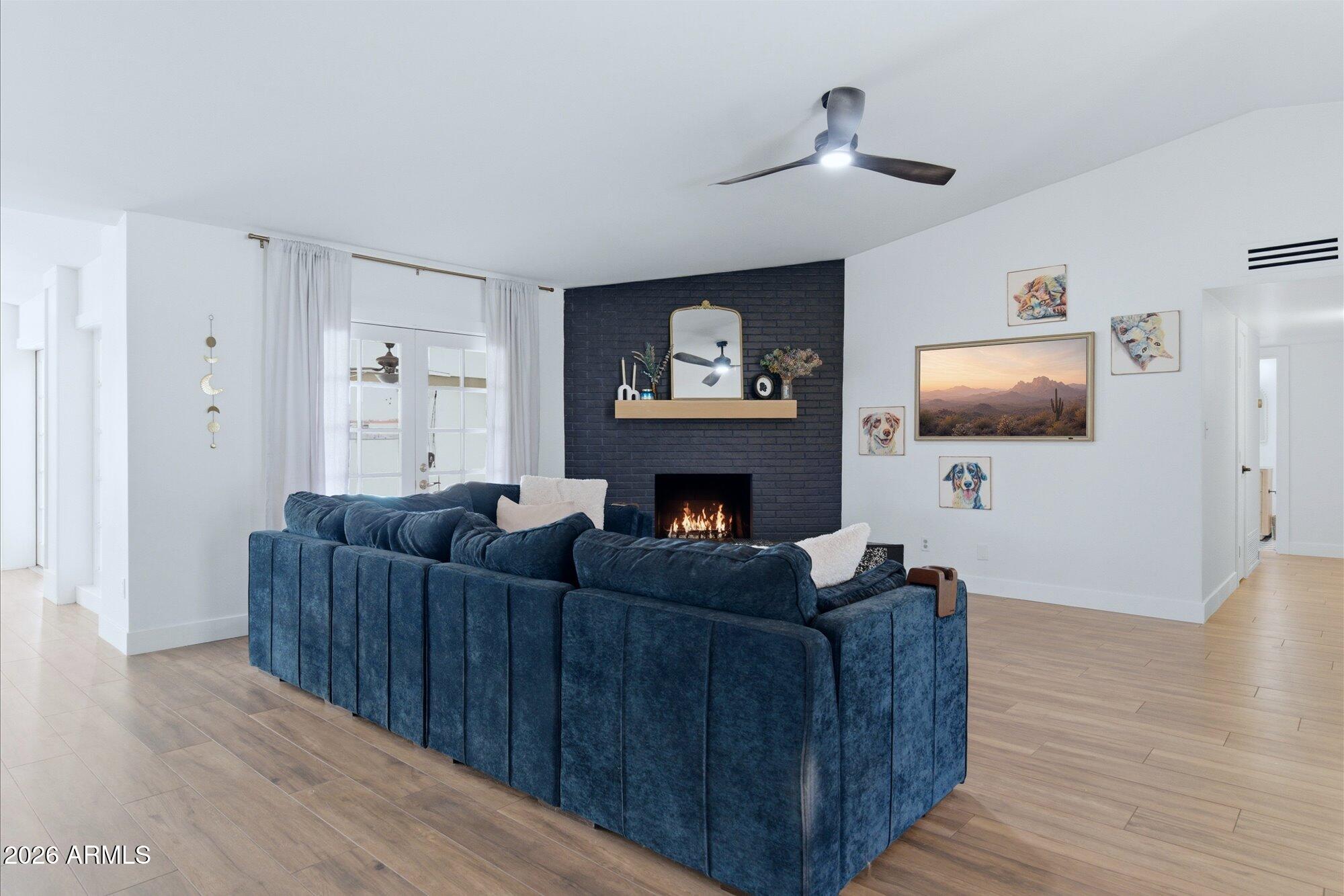 15834 N 6TH Place