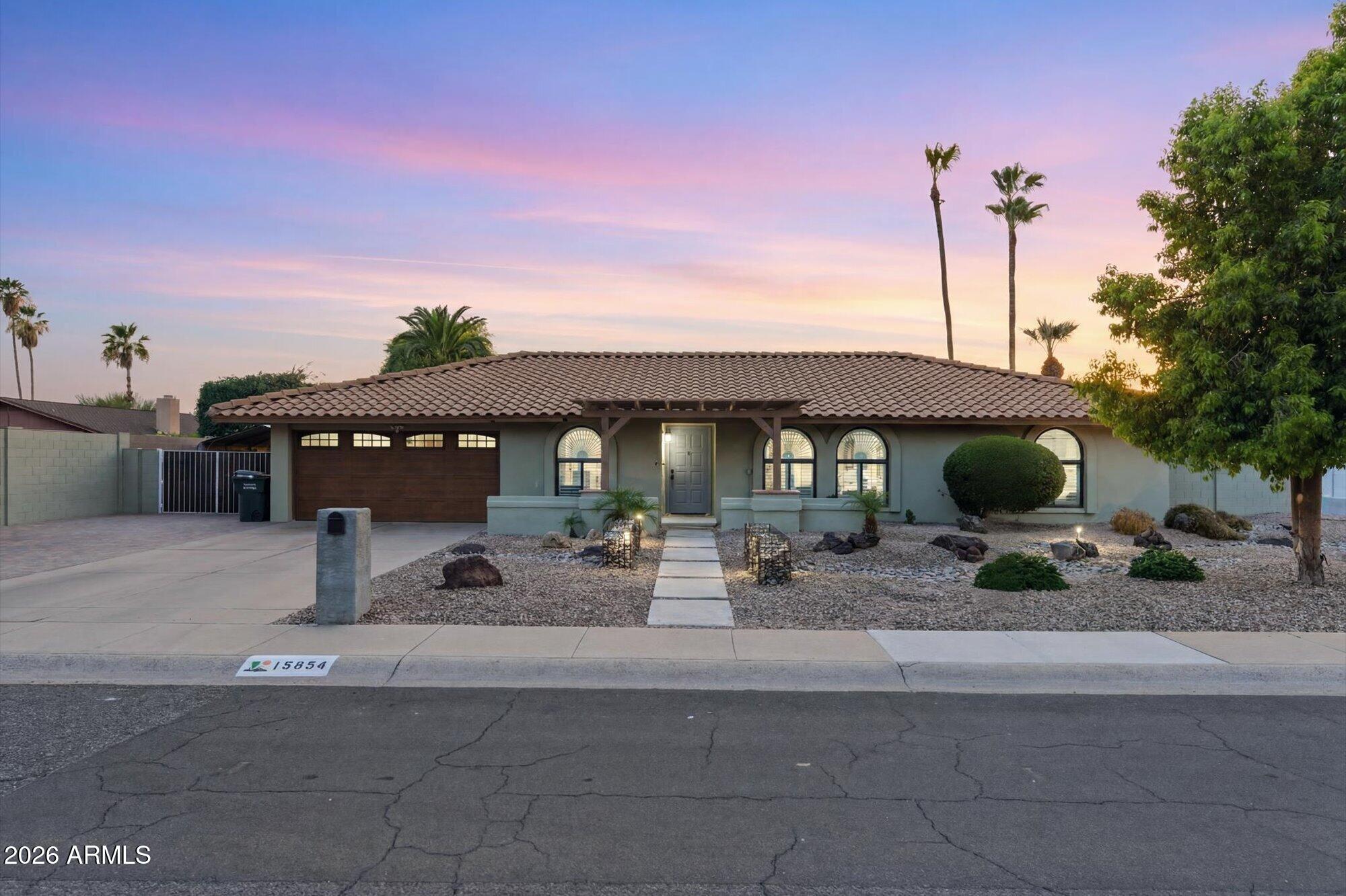 15834 N 6TH Place