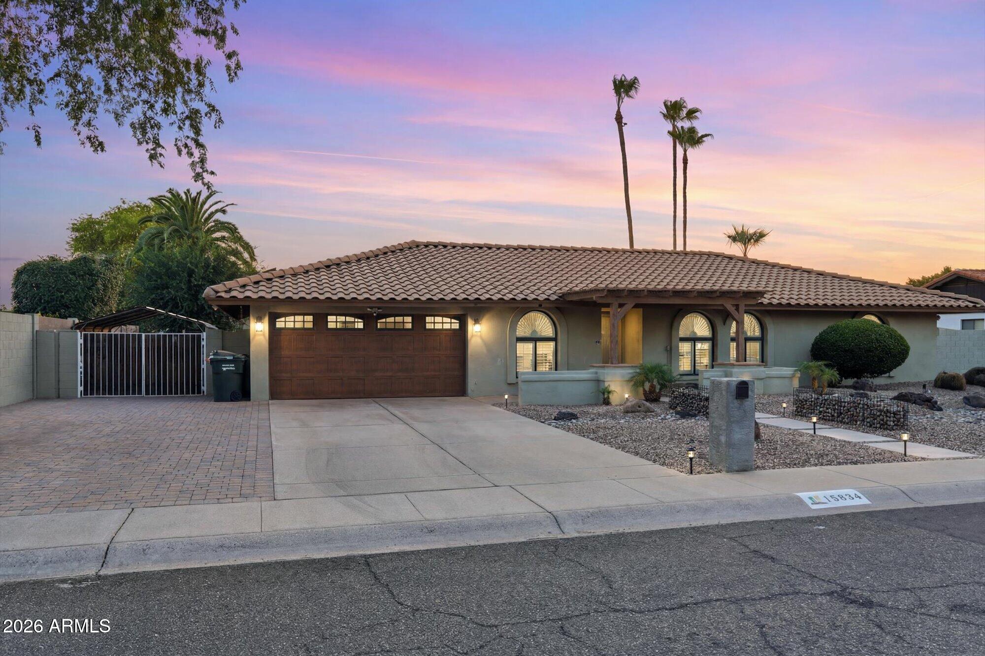 15834 N 6TH Place
