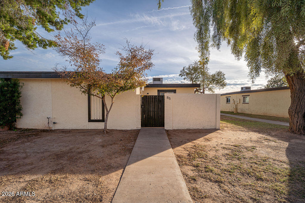 720 S DOBSON Road 85