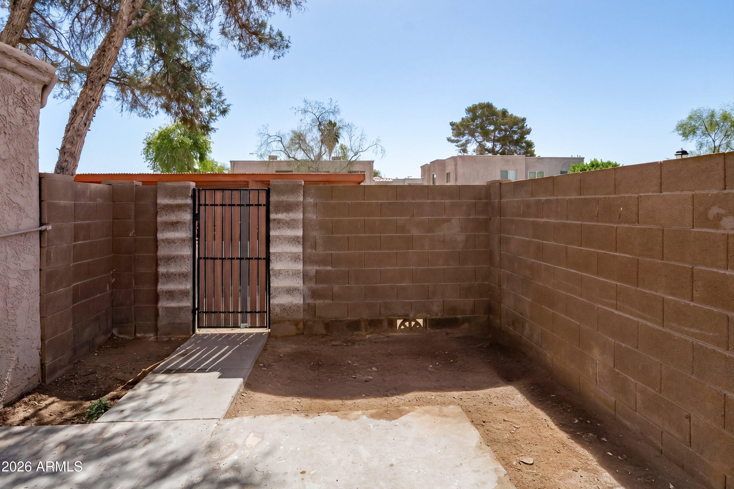 600 S DOBSON Road 88