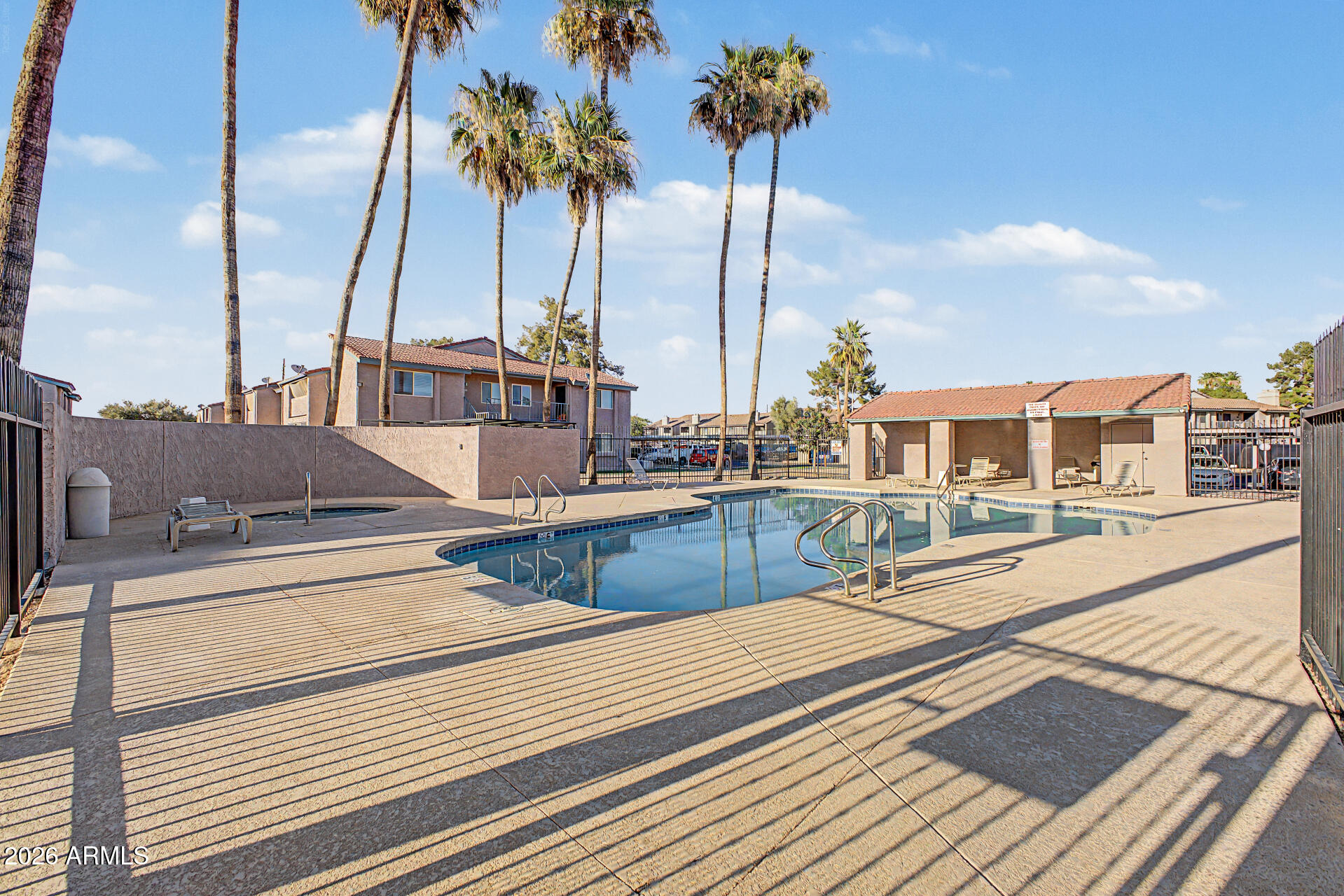 623 W GUADALUPE Road 276