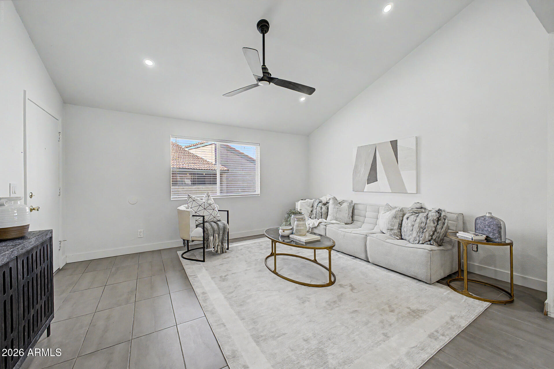 623 W GUADALUPE Road 276