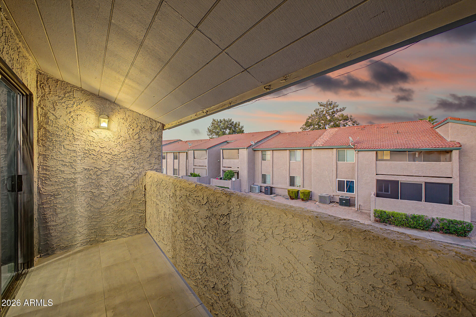 623 W GUADALUPE Road 276