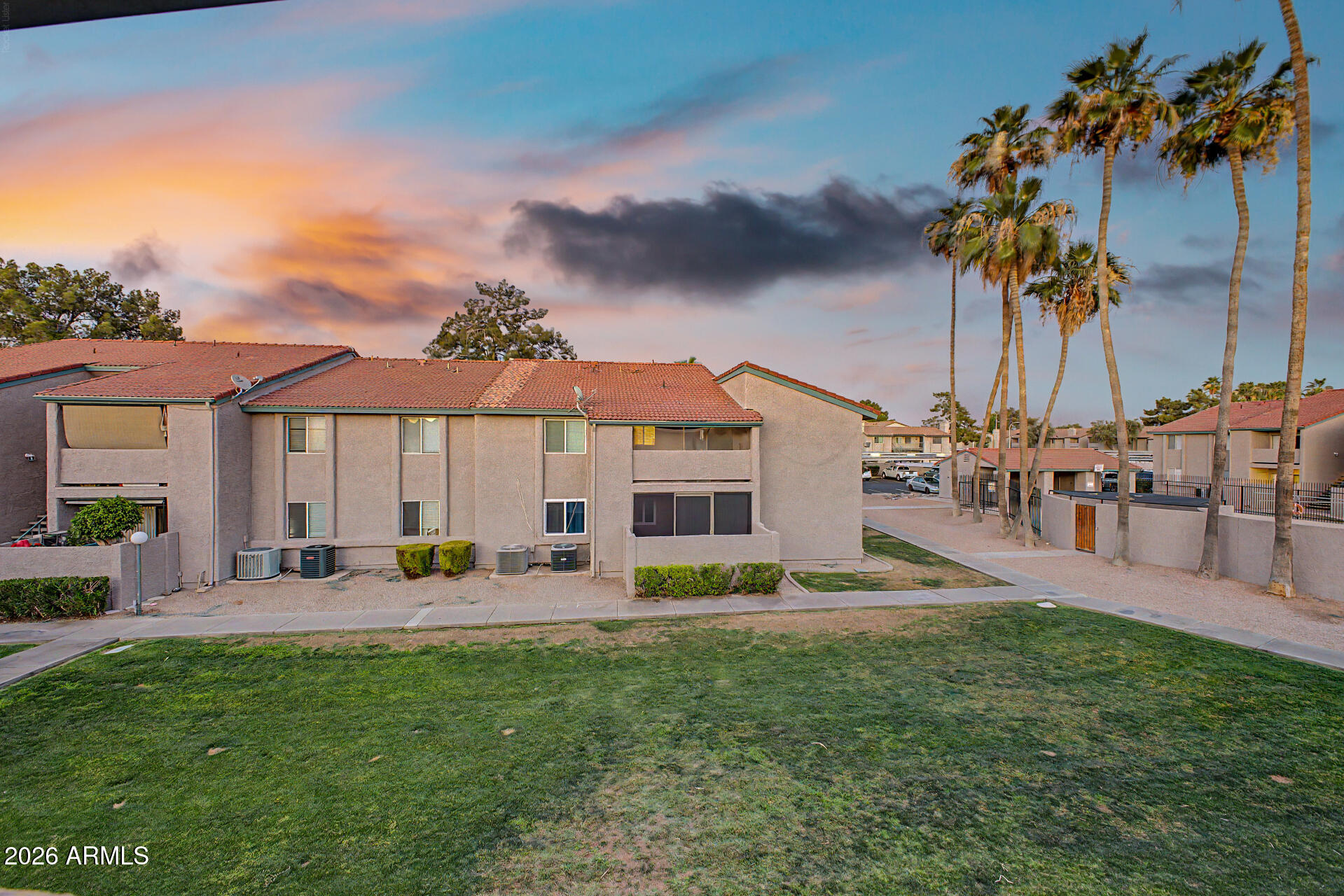 623 W GUADALUPE Road 276