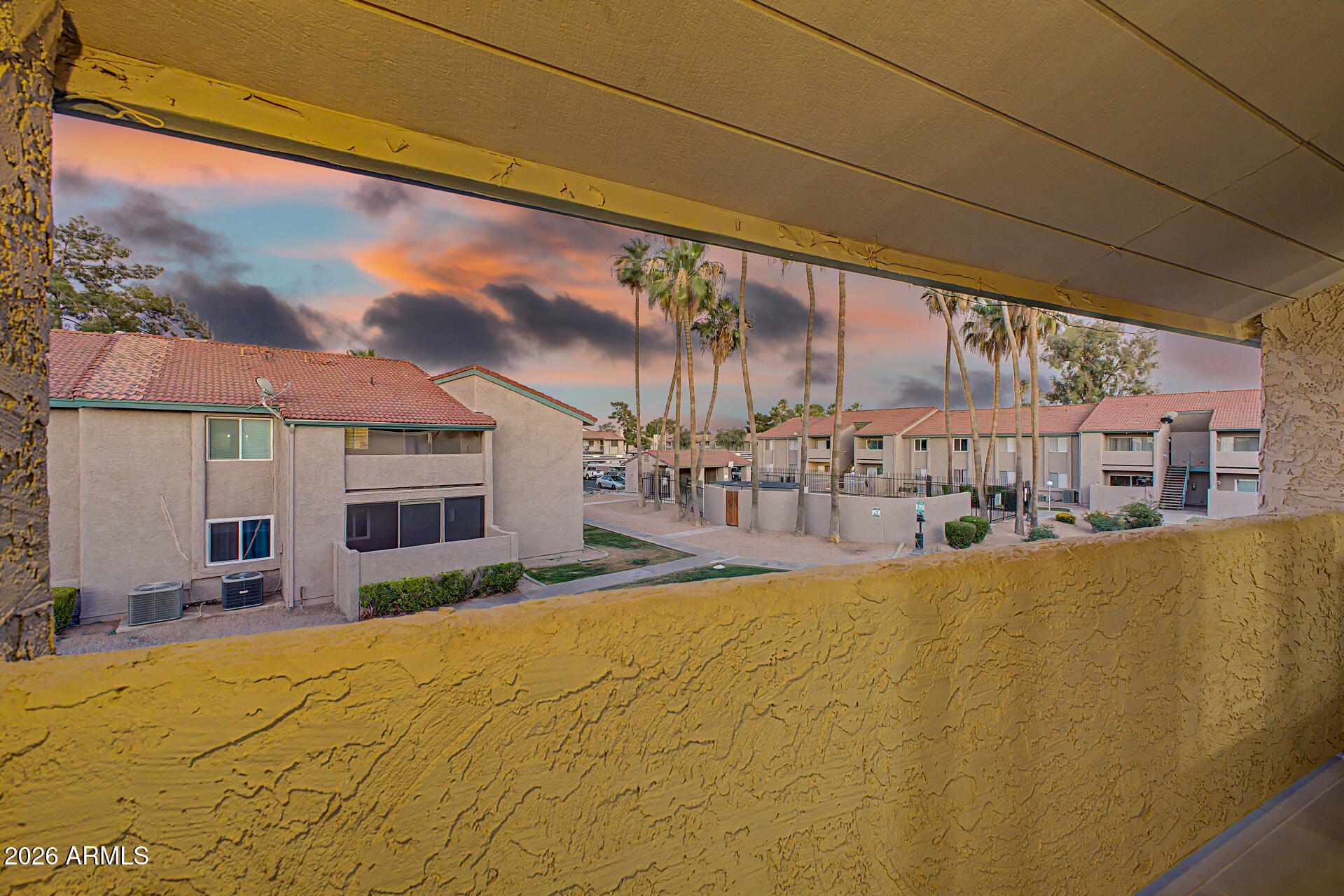 623 W GUADALUPE Road 276