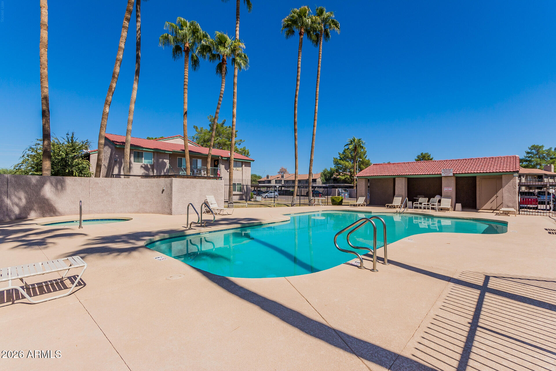 623 W GUADALUPE Road 276