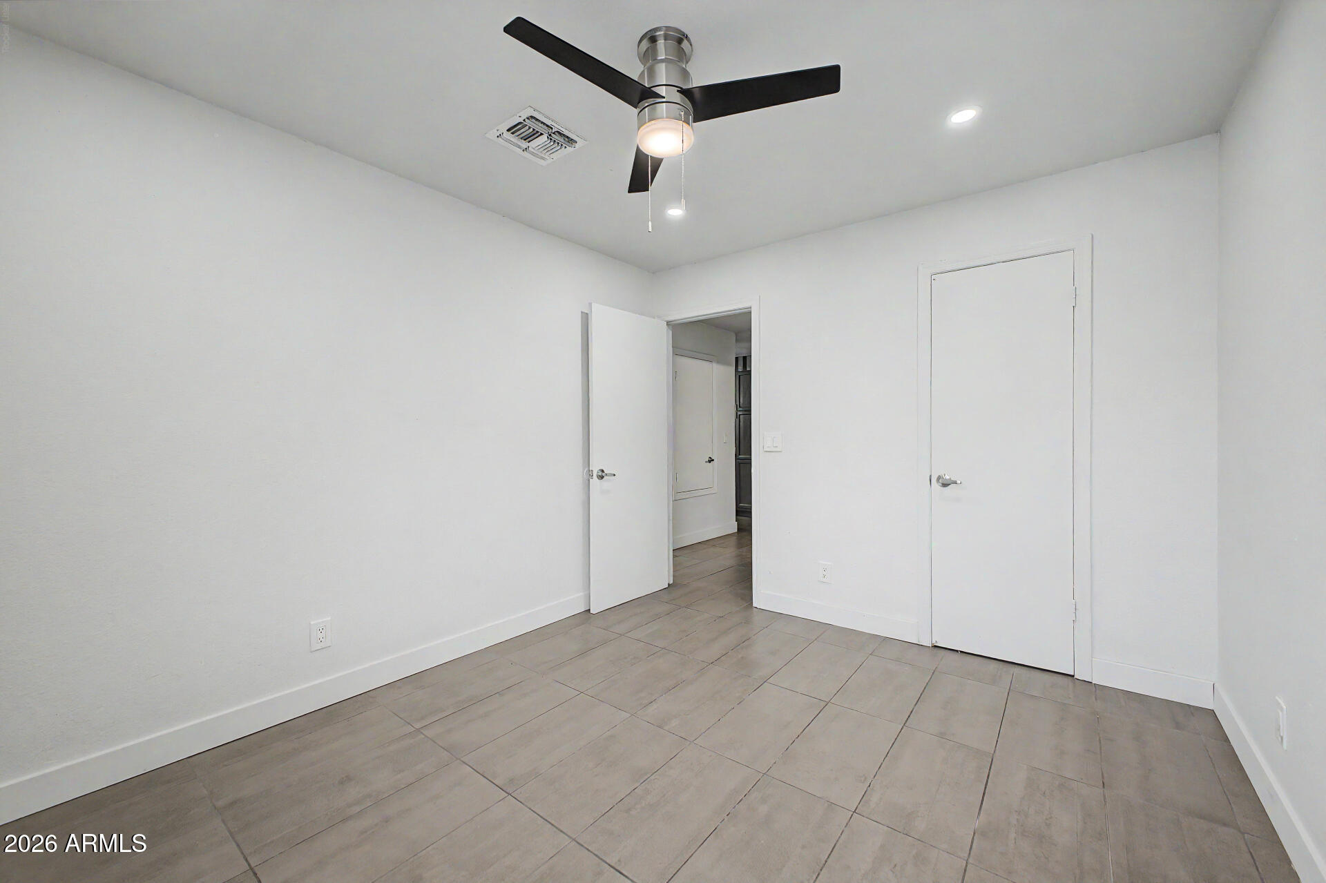 623 W GUADALUPE Road 276