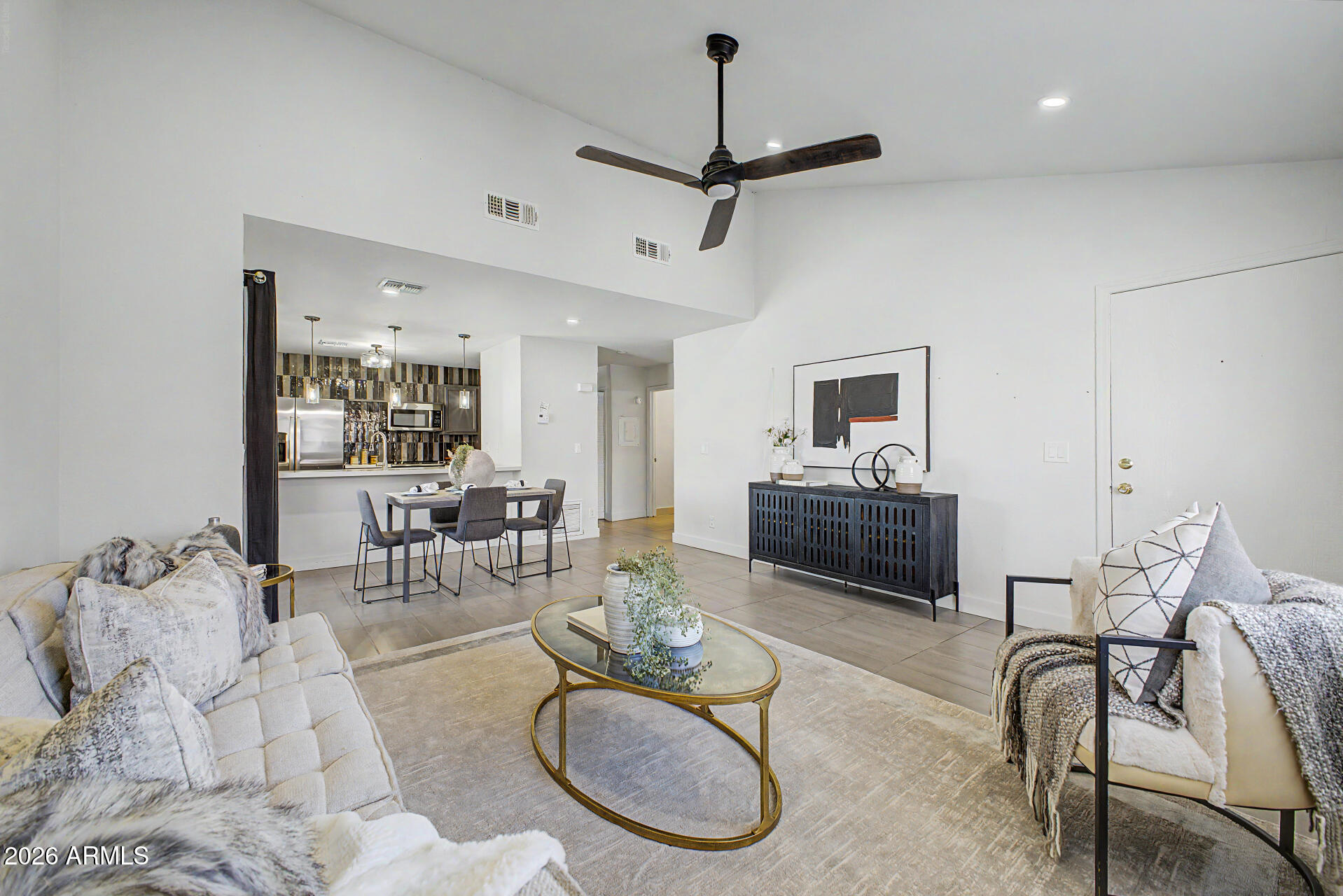 623 W GUADALUPE Road 276