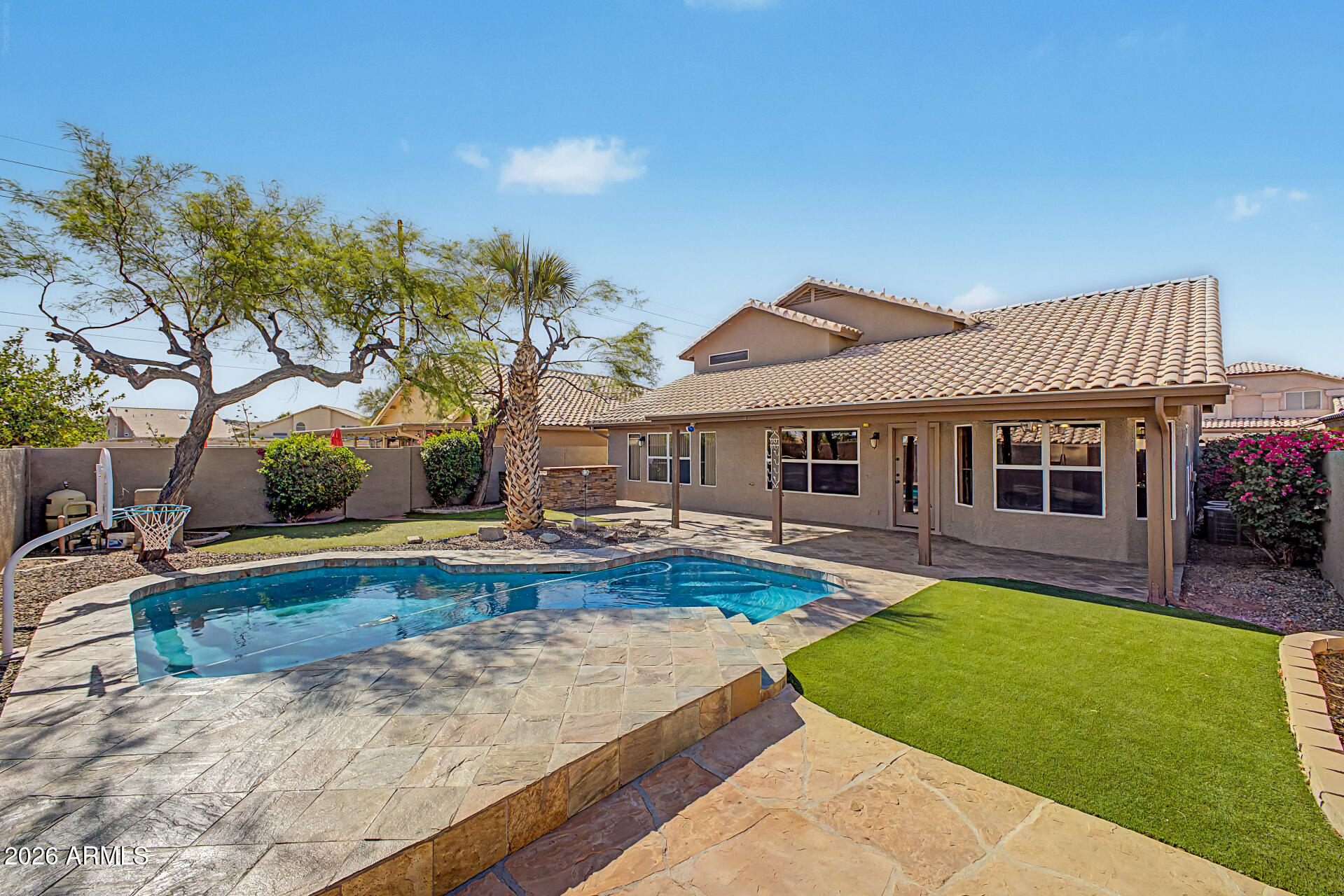 4031 E CATHEDRAL ROCK Drive