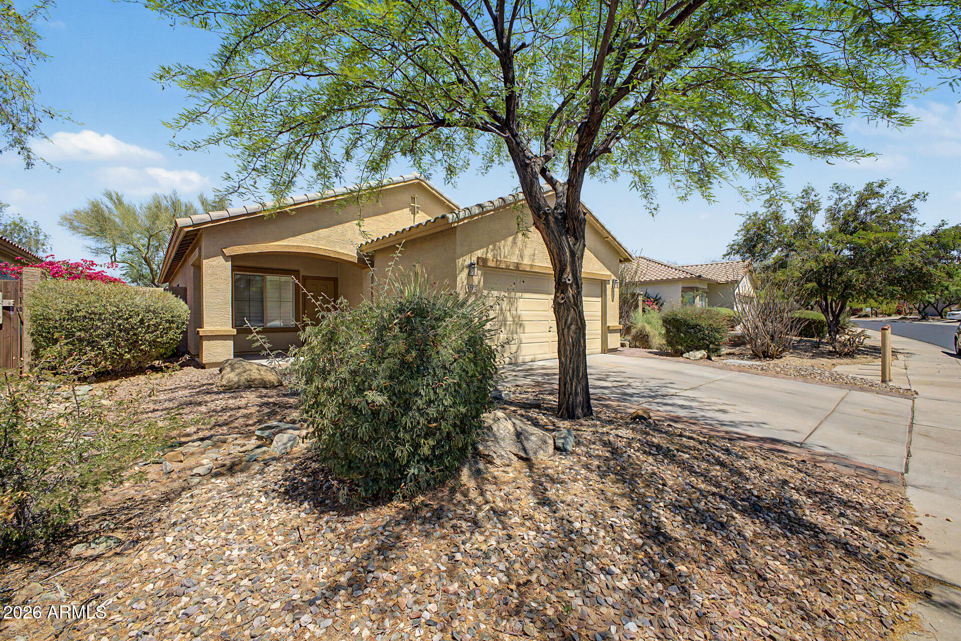 40832 N COLUMBIA Trail