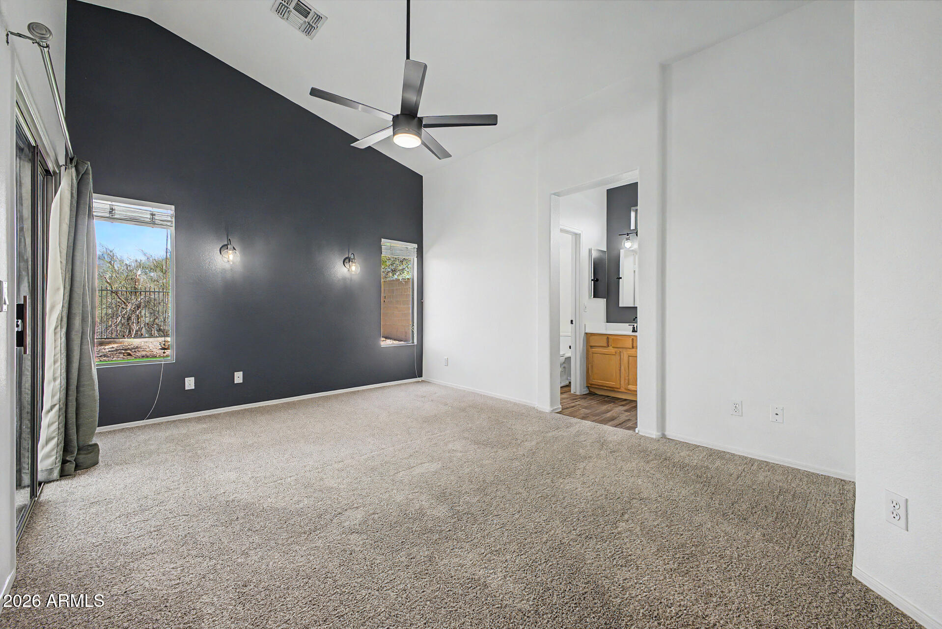 40832 N COLUMBIA Trail