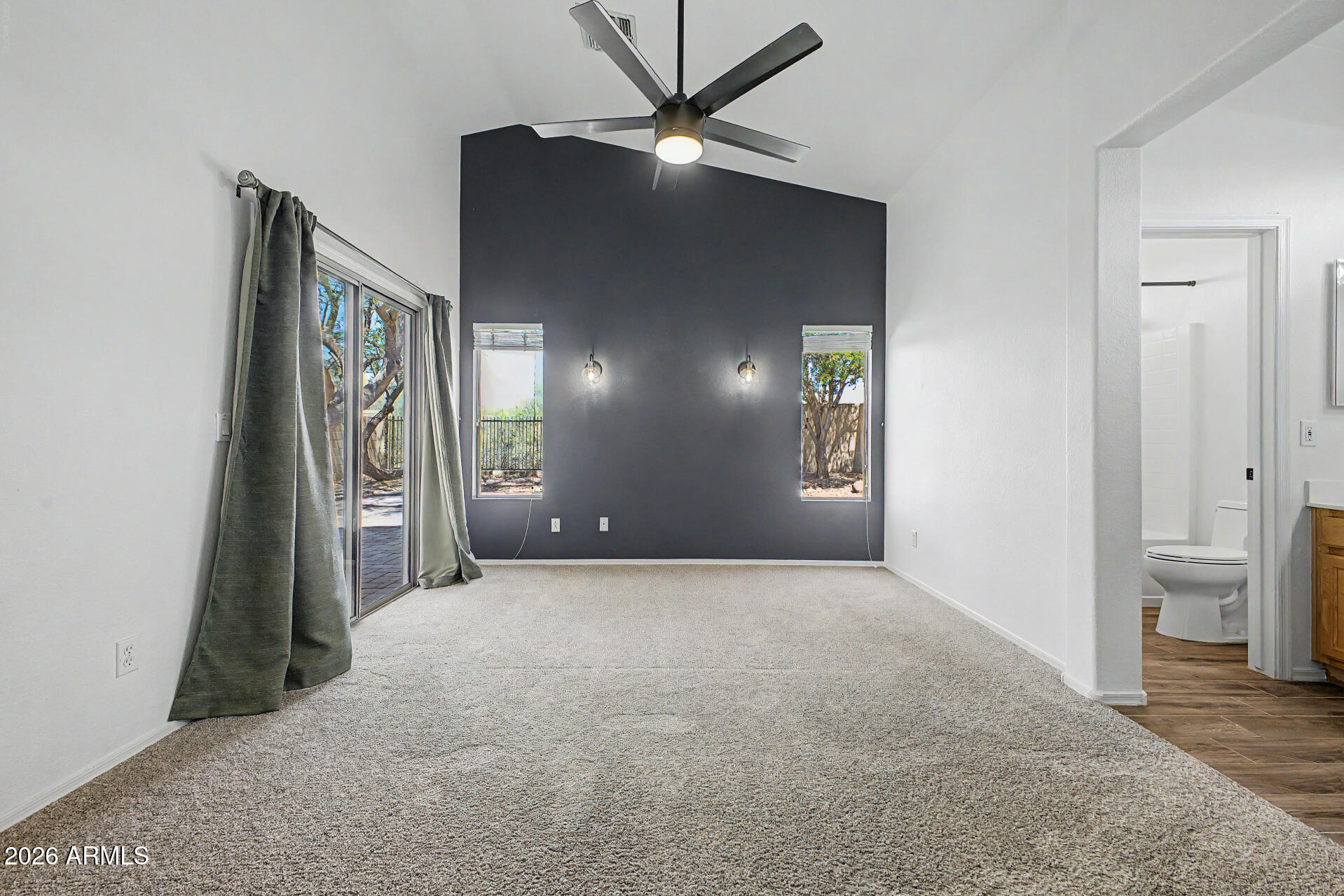 40832 N COLUMBIA Trail