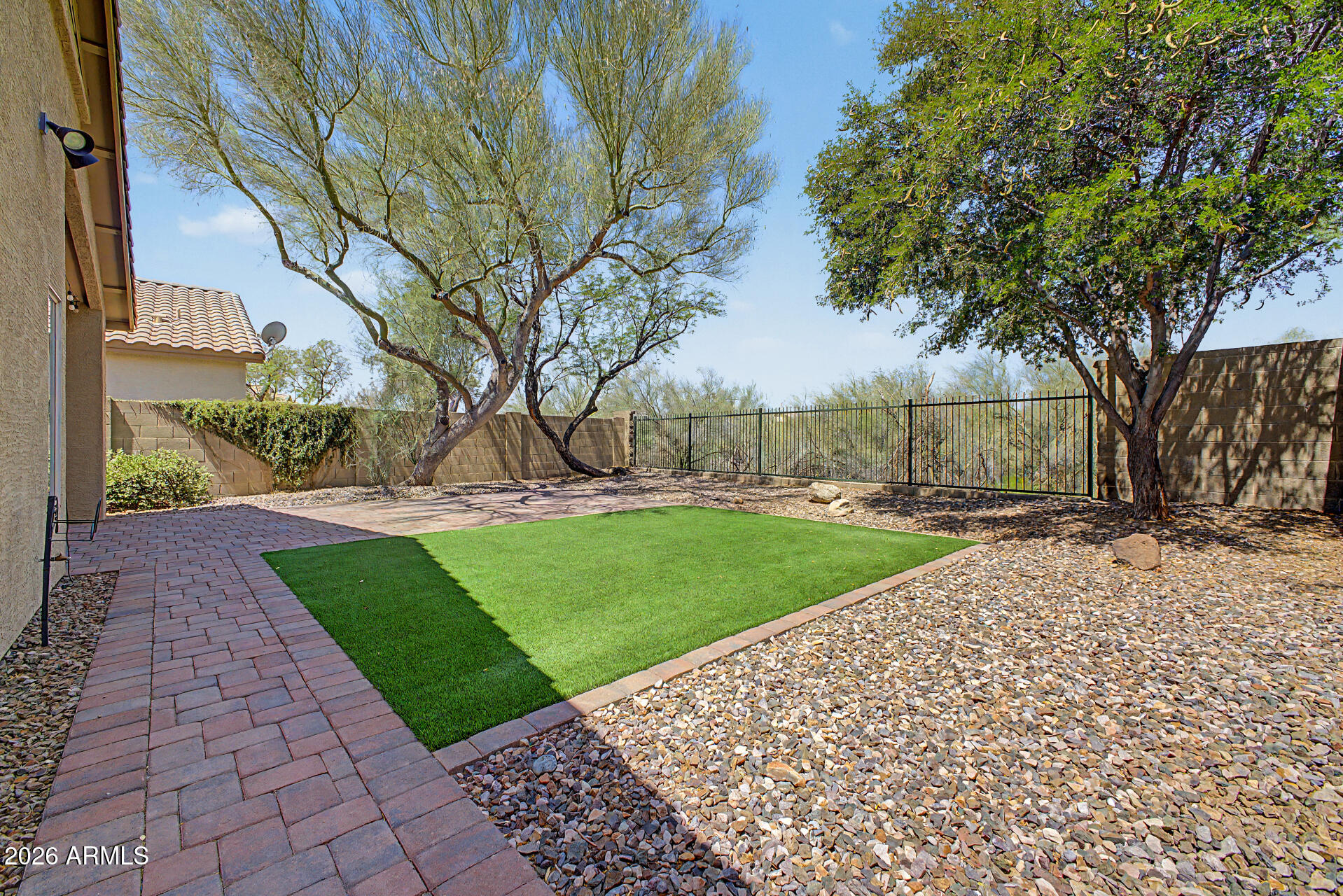 40832 N COLUMBIA Trail