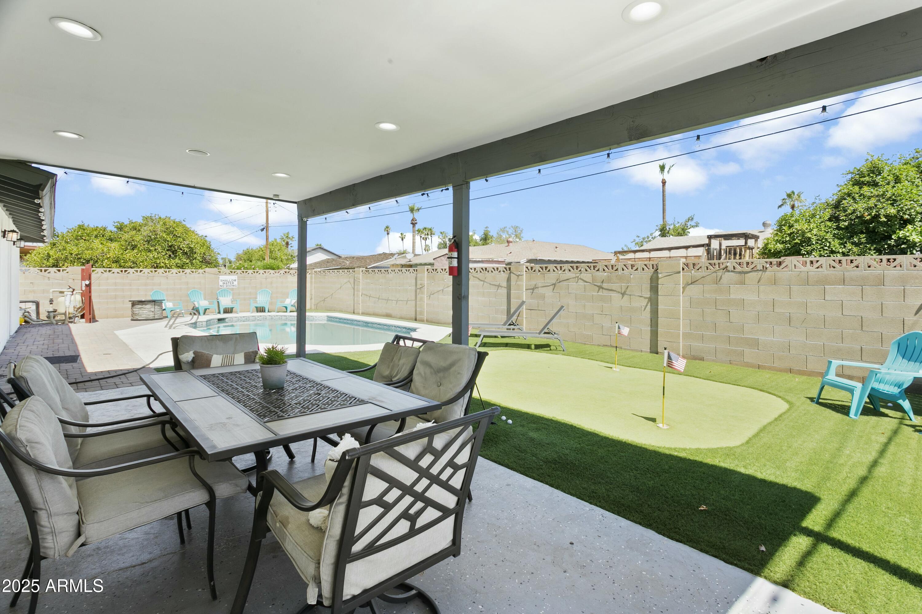 8312 E MACKENZIE Drive