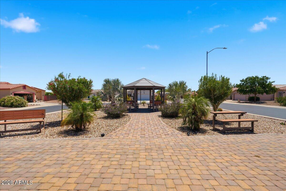 1231 N LANTANA Place