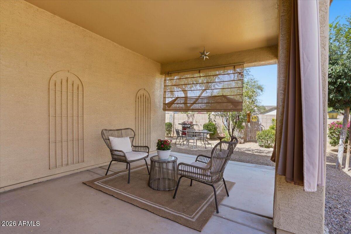 1231 N LANTANA Place