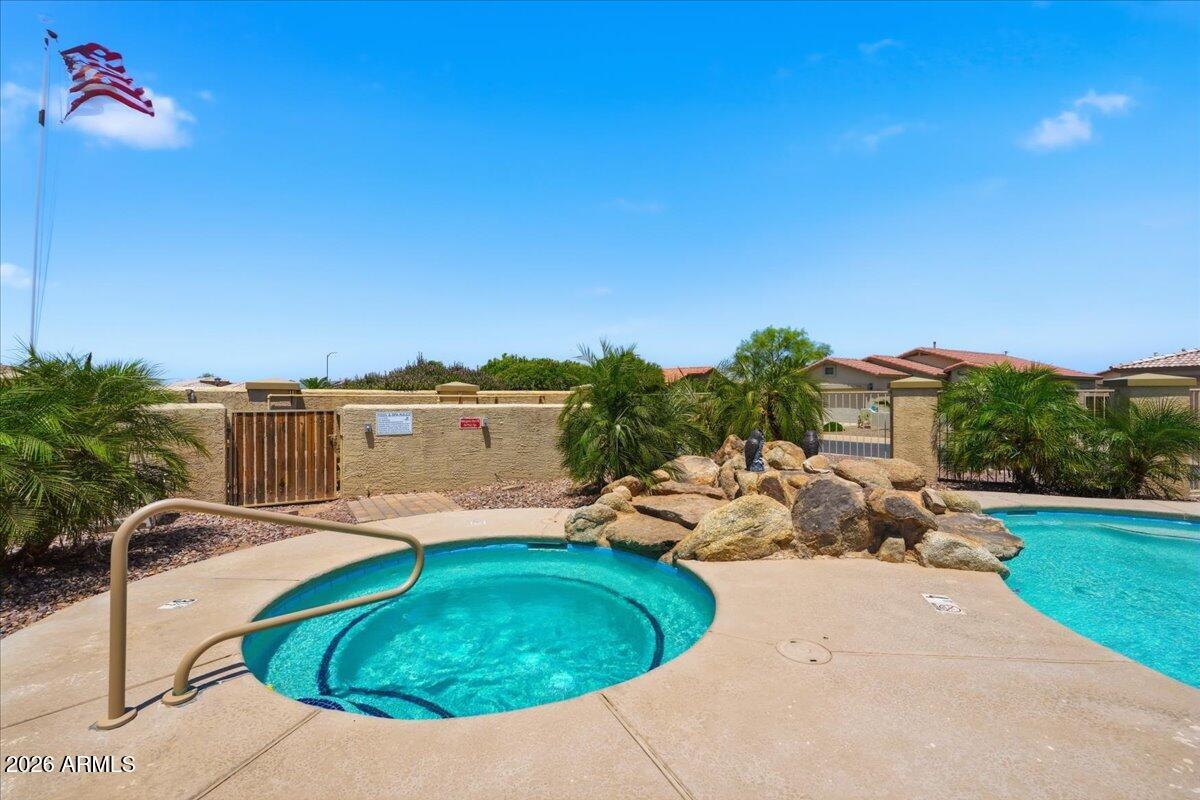 1231 N LANTANA Place