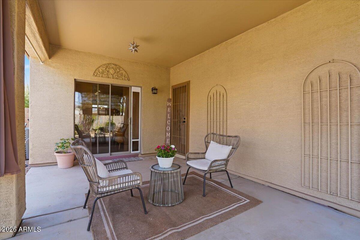 1231 N LANTANA Place