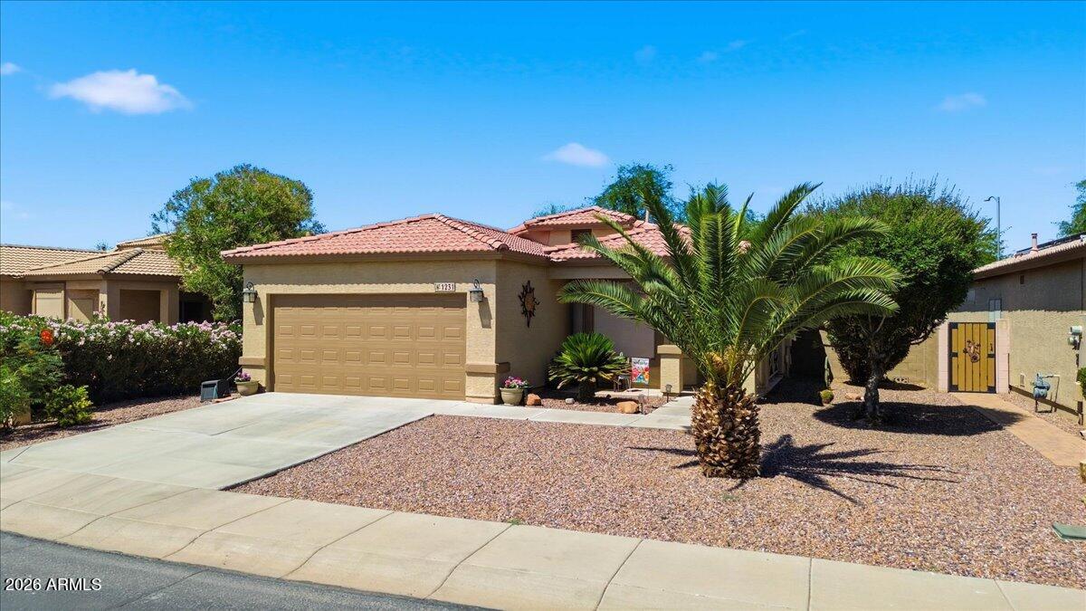 1231 N LANTANA Place
