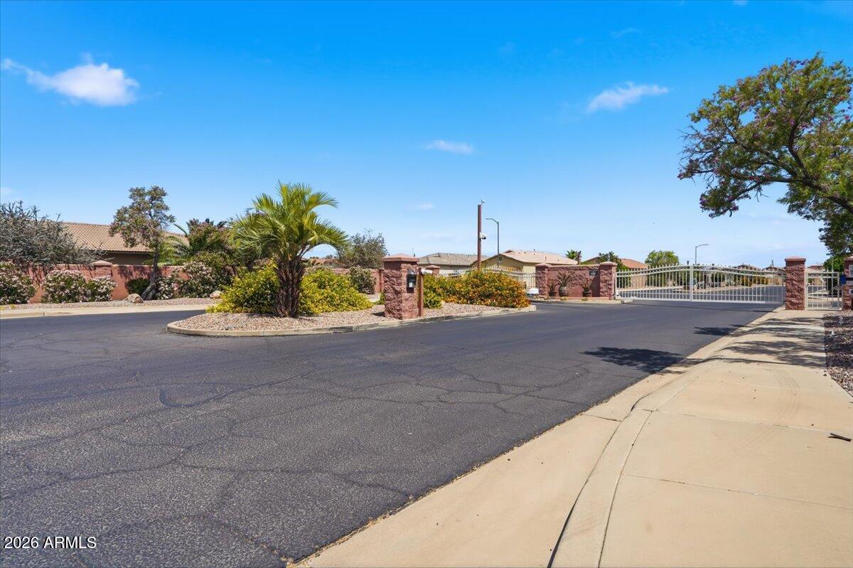 1231 N LANTANA Place