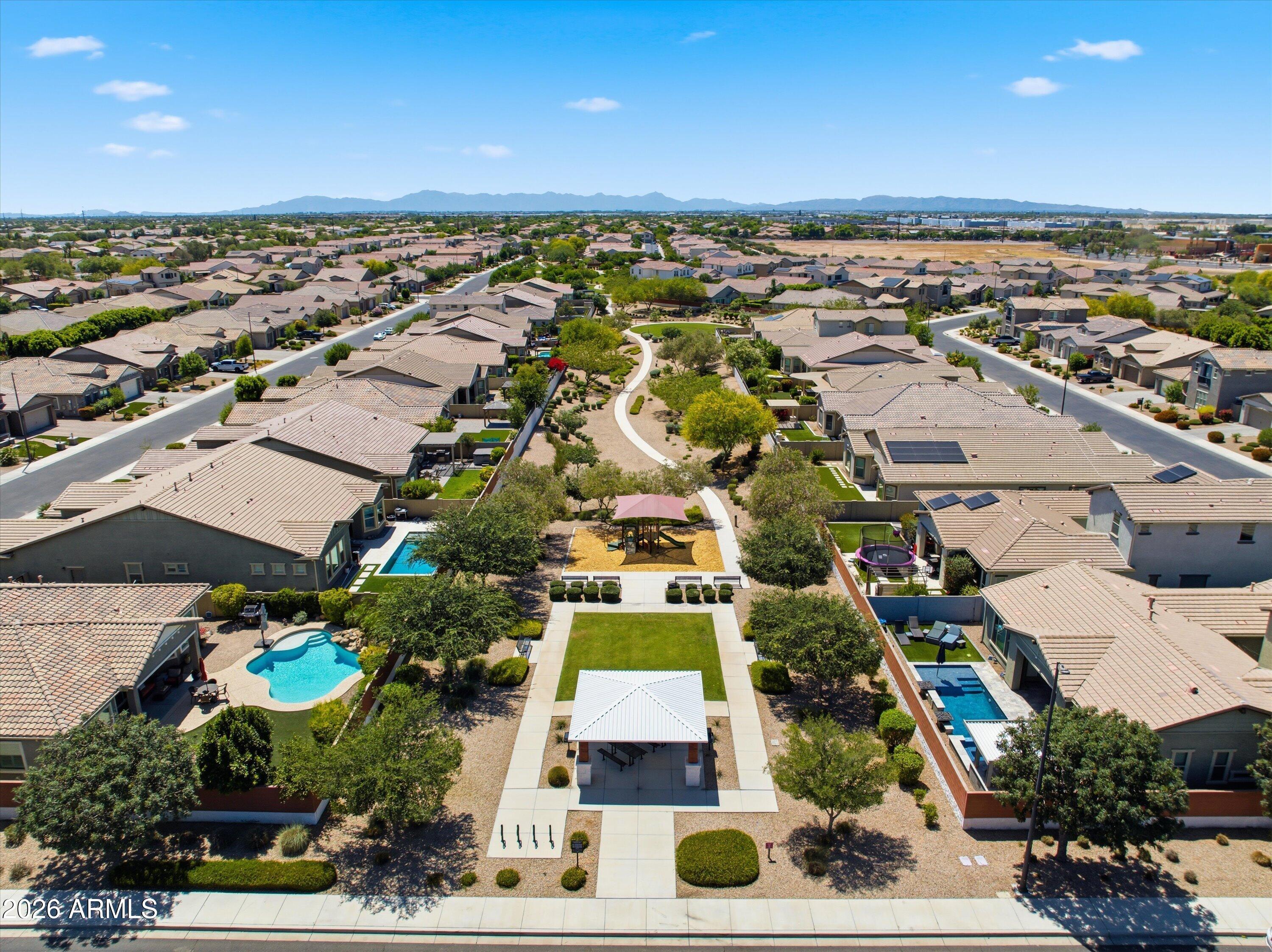 1083 E HOLLAND PARK Drive