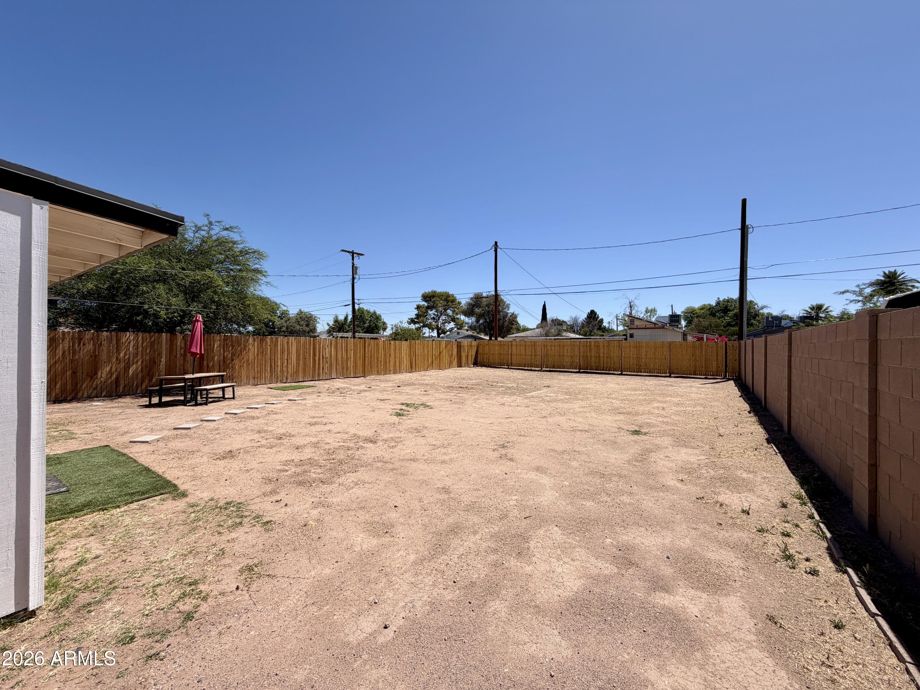 231 N Morris