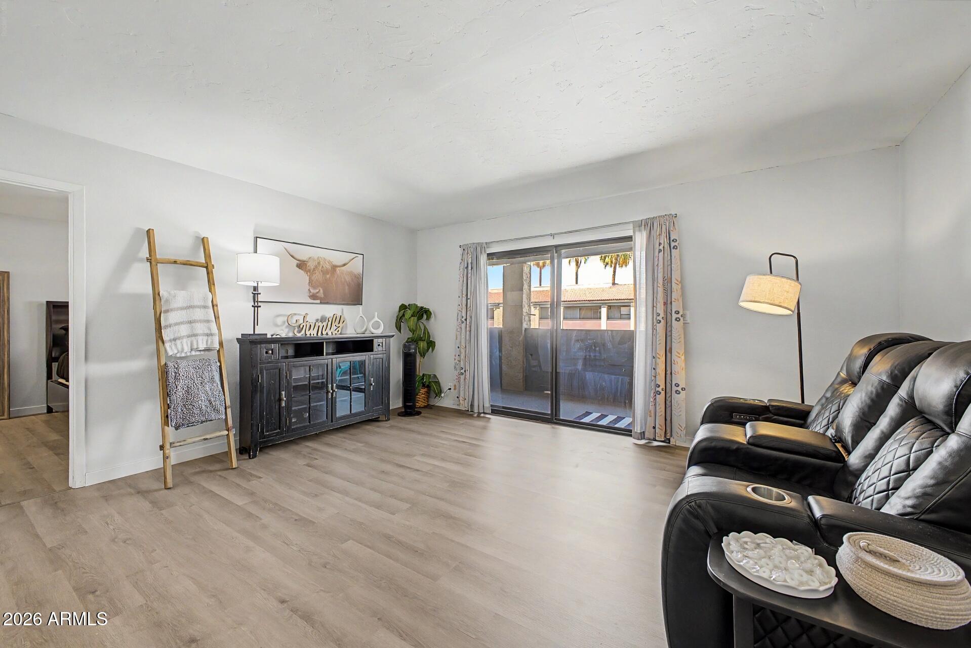 1730 W EMELITA Avenue 2103