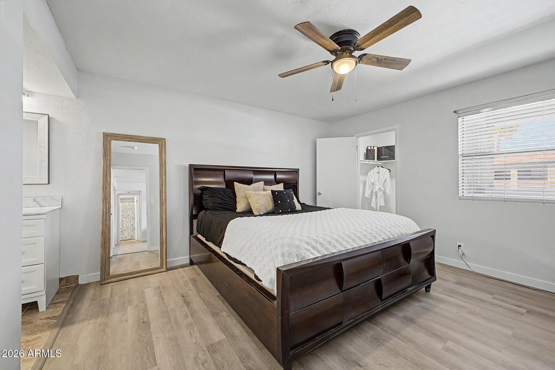1730 W EMELITA Avenue 2103
