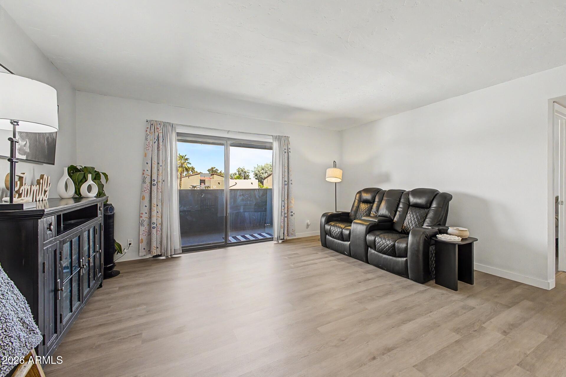 1730 W EMELITA Avenue 2103